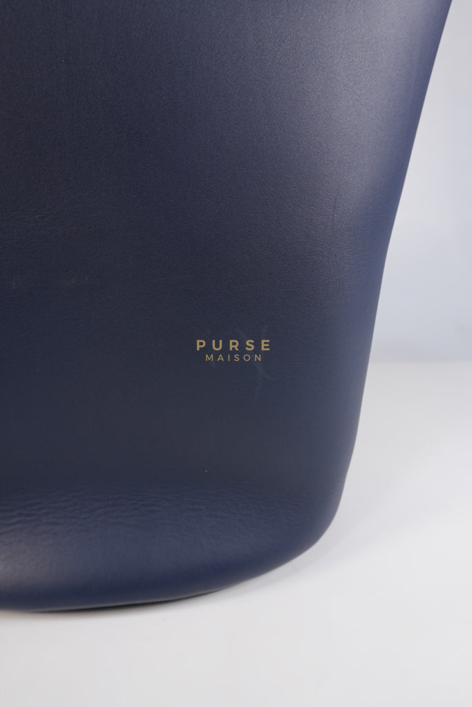 Bucket Bag Large in Navy Blue Leather | Purse Maison Luxury Bags Shop