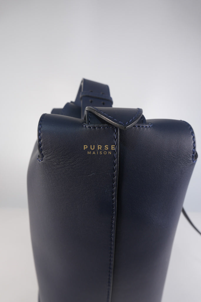 Bucket Bag Large in Navy Blue Leather | Purse Maison Luxury Bags Shop