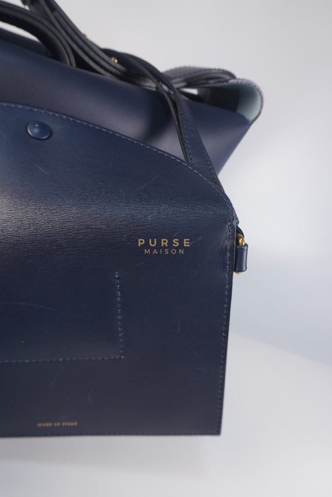 Bucket Bag Large in Navy Blue Leather | Purse Maison Luxury Bags Shop