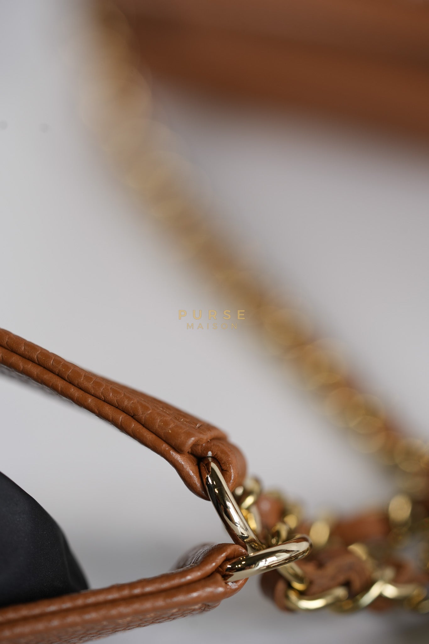 Business Affinity Wallet on Chain (WOC) In Caramel Caviar Leather and Light Gold Hardware (Microchip) | Purse Maison Luxury Bags Shop