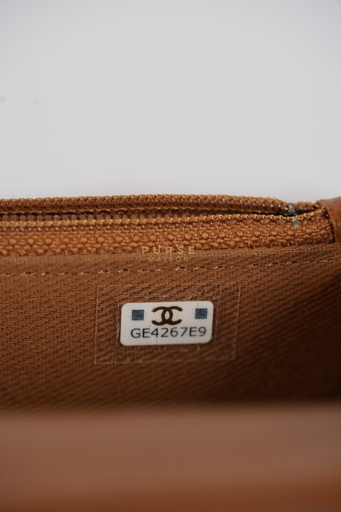 Business Affinity Wallet on Chain (WOC) In Caramel Caviar Leather and Light Gold Hardware (Microchip) | Purse Maison Luxury Bags Shop