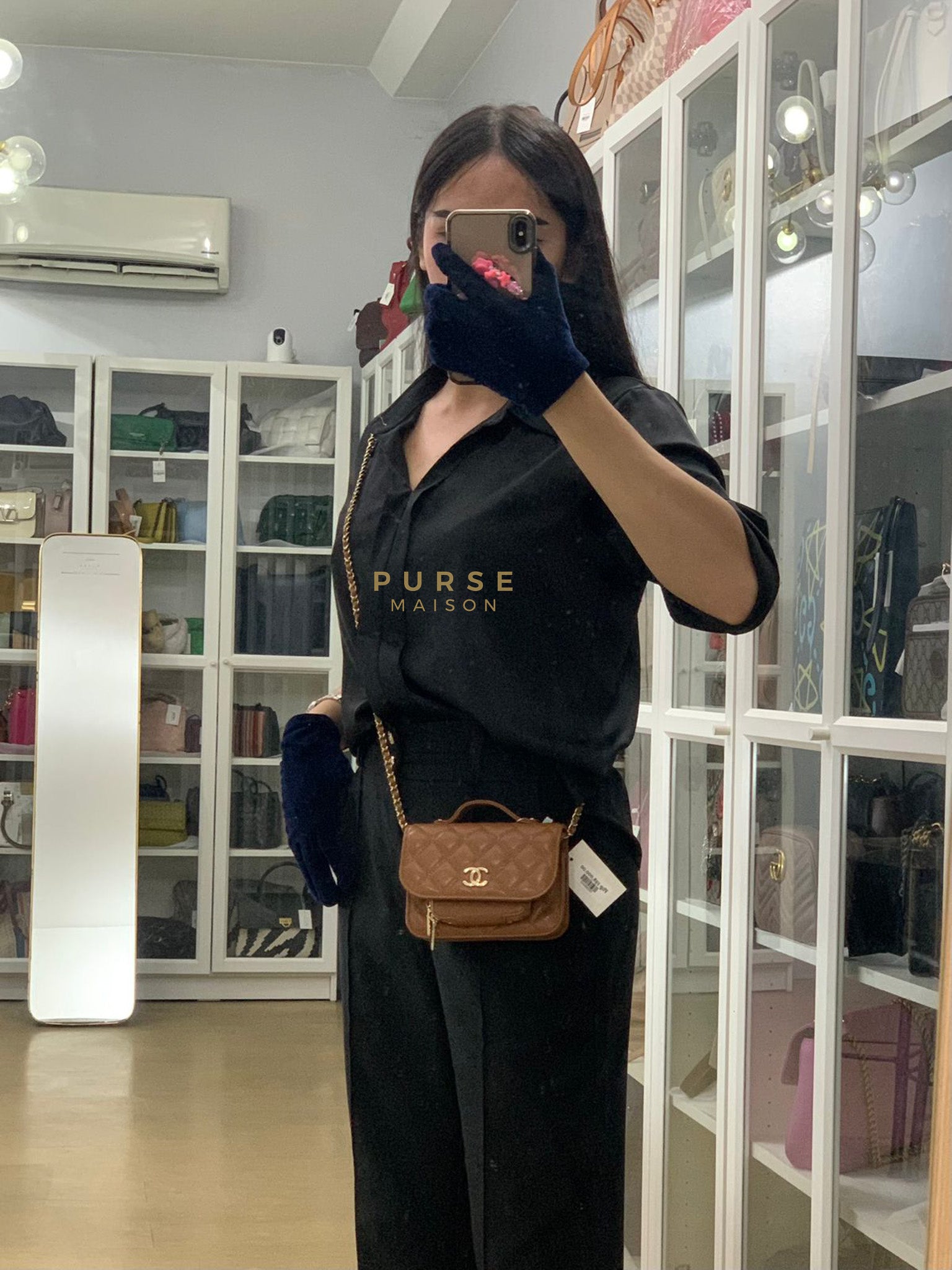 Business Affinity Wallet on Chain (WOC) In Caramel Caviar Leather and Light Gold Hardware (Microchip) | Purse Maison Luxury Bags Shop