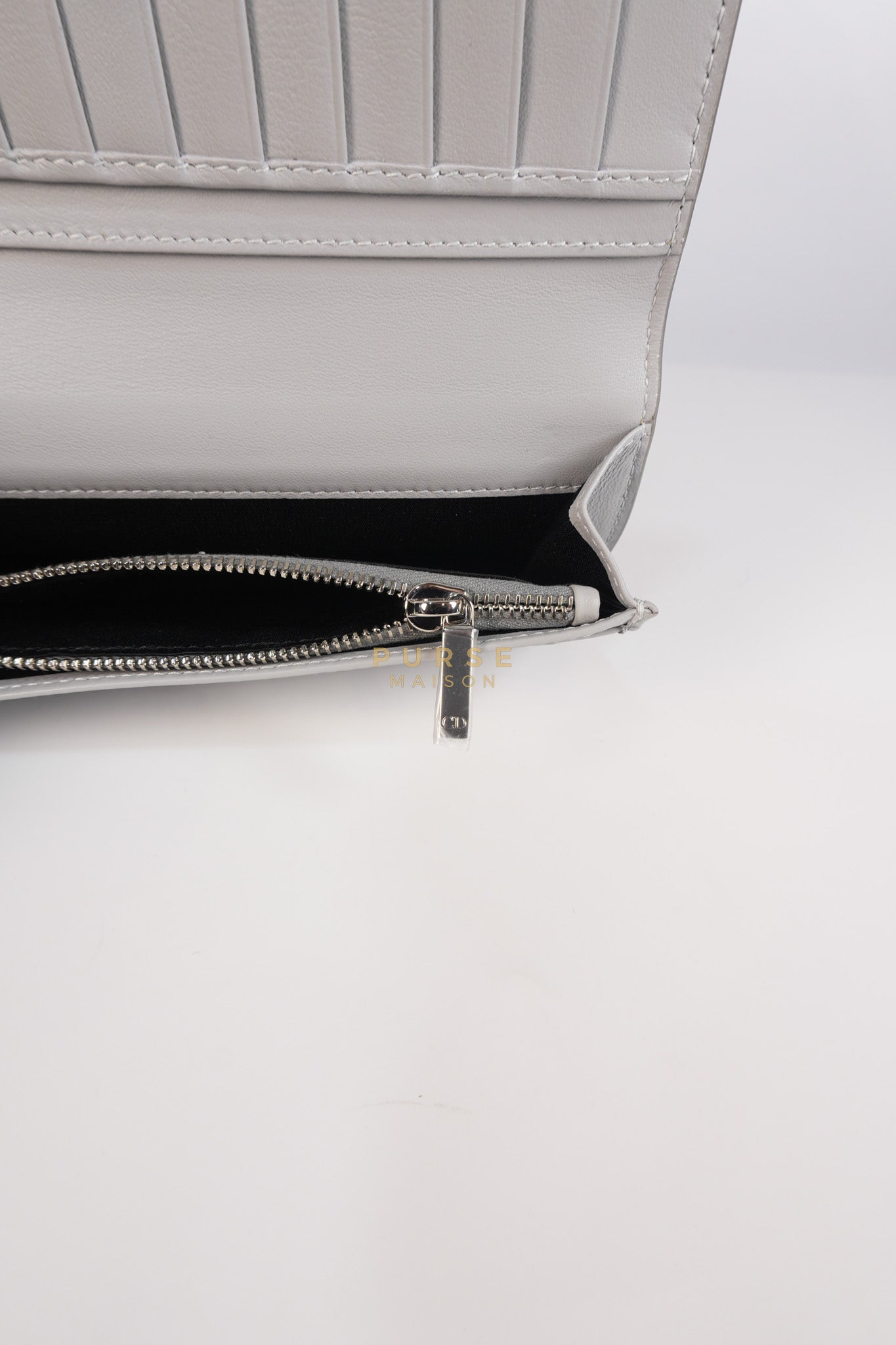 Business Card Holder/Long Vertical Wallet in Gray Diamond Canvas | Purse Maison Luxury Bags Shop
