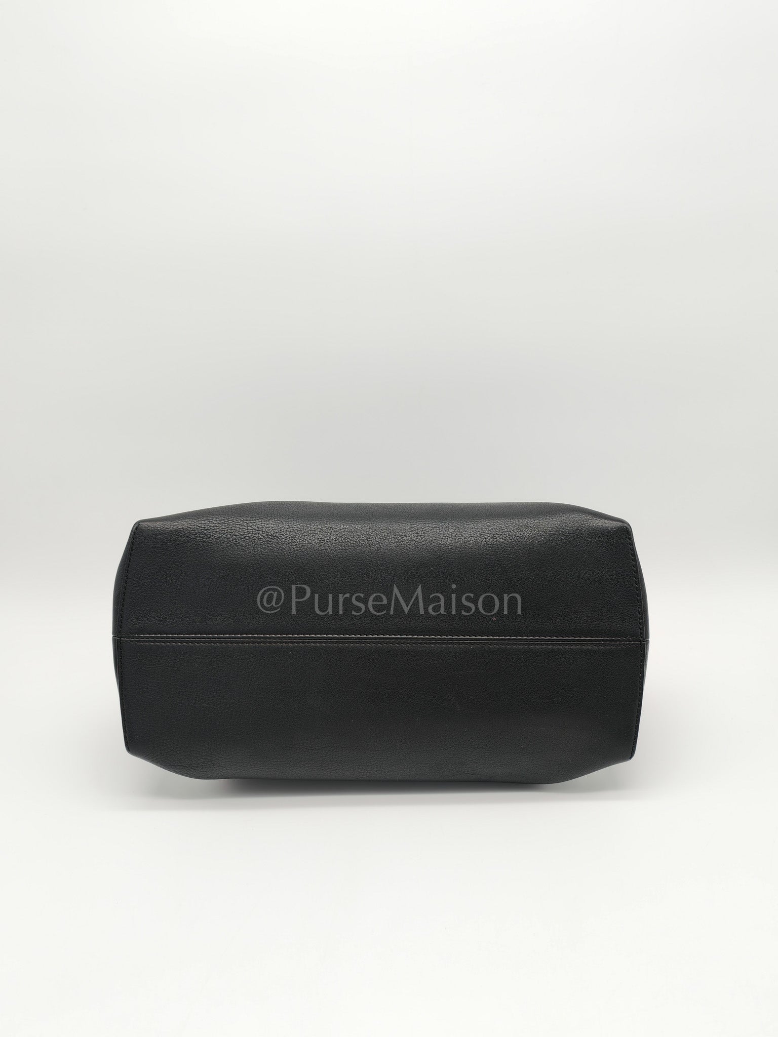 By The Way Black Medium in Black Calfskin Leather | Purse Maison Luxury Bags Shop