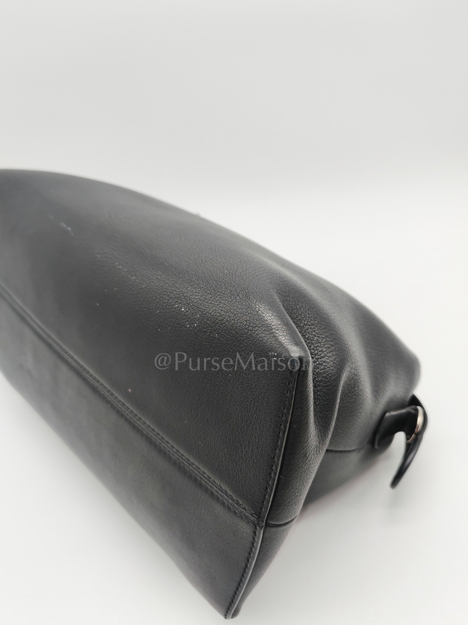 By The Way Black Medium in Black Calfskin Leather | Purse Maison Luxury Bags Shop