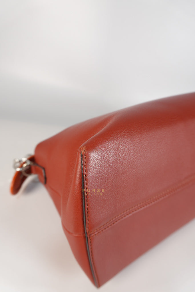 By The Way Medium in Burnt Red Terracotta in Smooth Calfskin Leather | Purse Maison Luxury Bags Shop