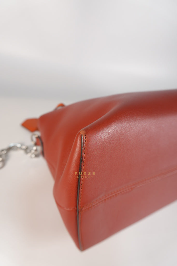By The Way Medium in Burnt Red Terracotta in Smooth Calfskin Leather | Purse Maison Luxury Bags Shop