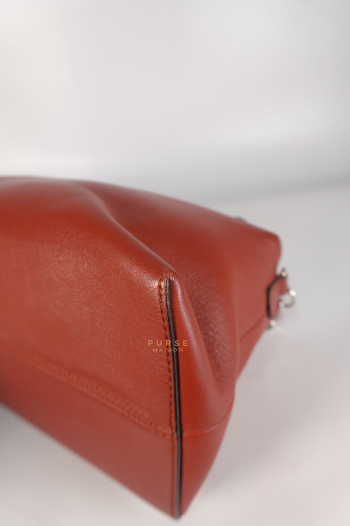 By The Way Medium in Burnt Red Terracotta in Smooth Calfskin Leather | Purse Maison Luxury Bags Shop