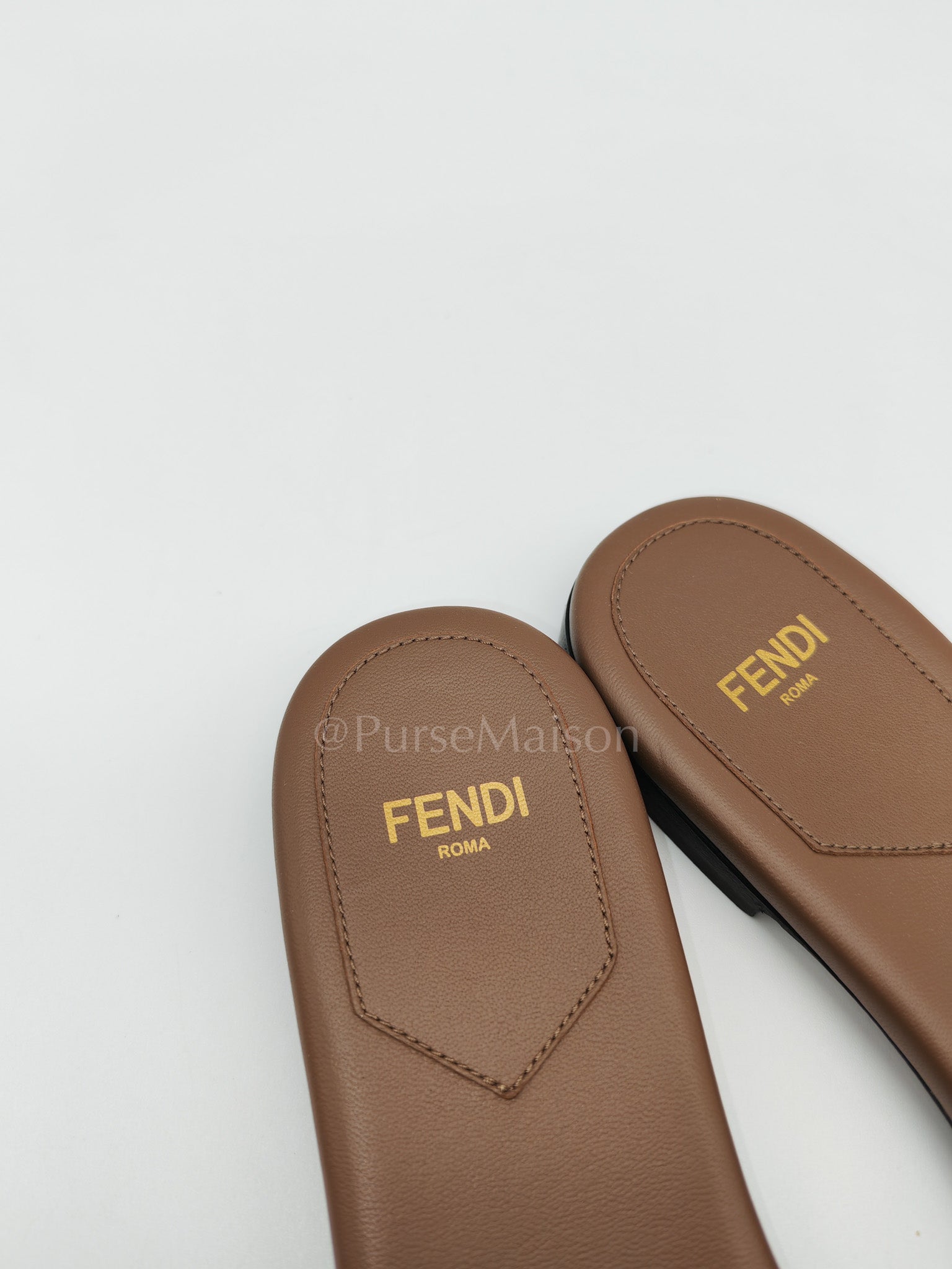 Baguette Slides in Brown Leather Size 37 EU (24 cm)