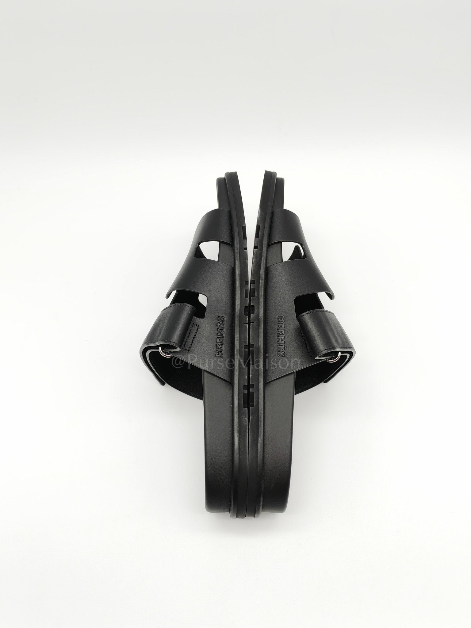 Chypre Sandals in Noir/Black Calfskin Leather Size 10 US|43 EU|28cm