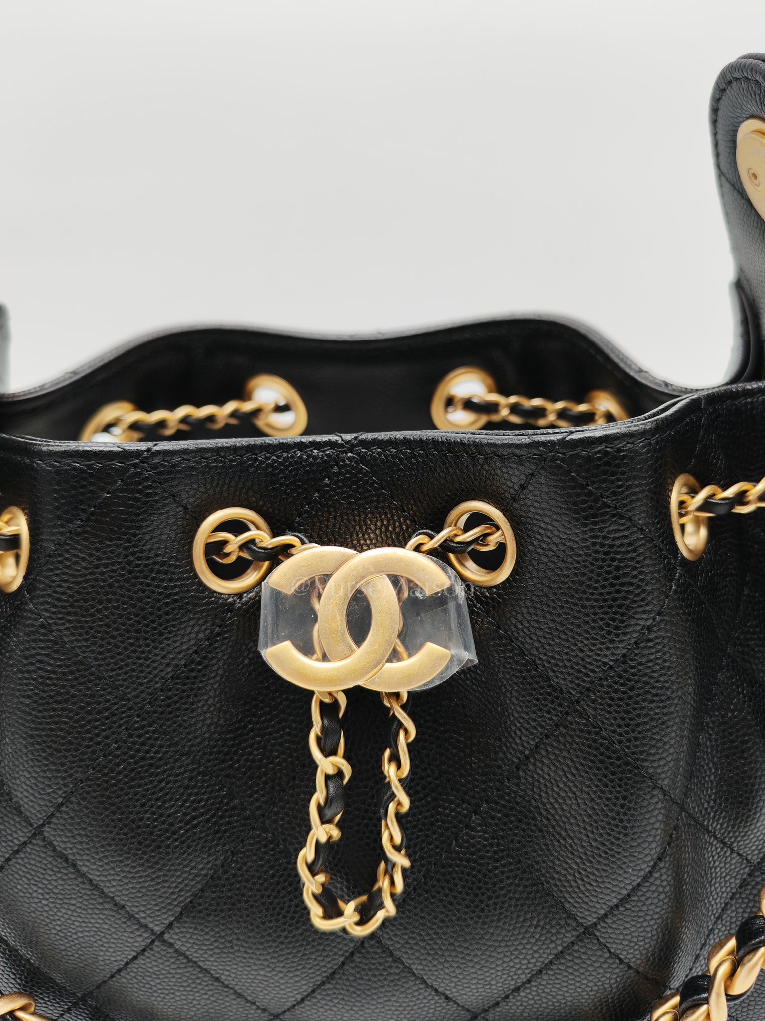 25 Mini Black Caviar Leather in Aged Gold Hardware Microchip(H9****EA) | Purse Maison Luxury Bags Shop