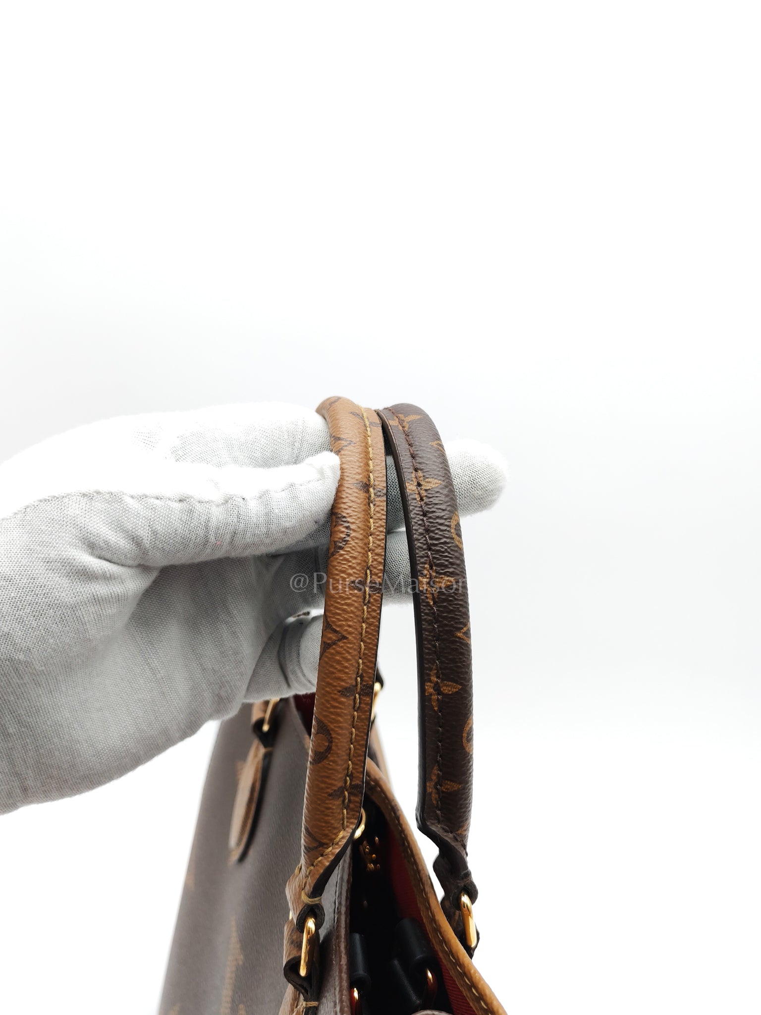 OnTheGo MM in Monogram Canvas (Microchip) | Purse Maison Luxury Bags Shop