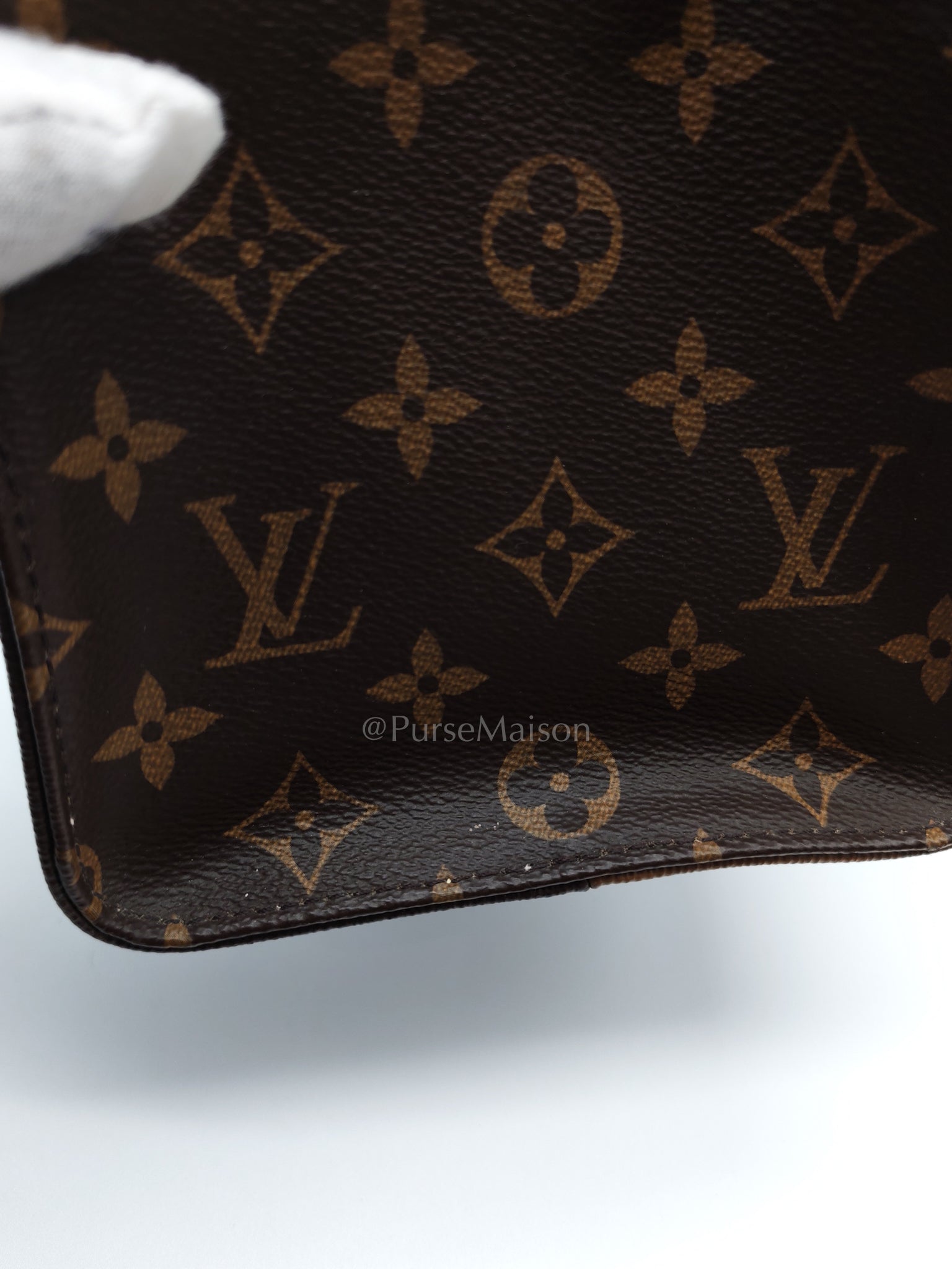 OnTheGo MM in Monogram Canvas (Microchip) | Purse Maison Luxury Bags Shop