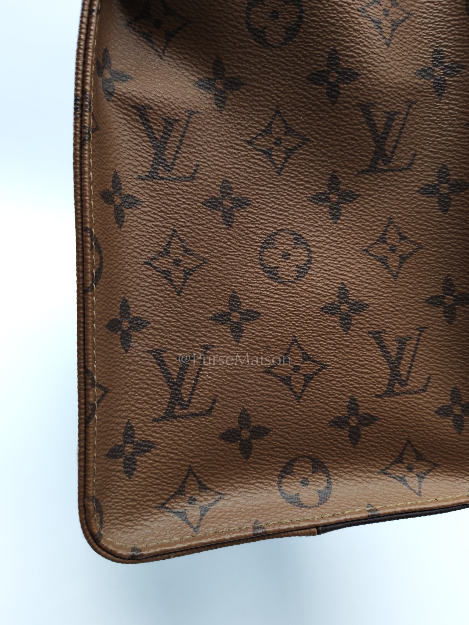 OnTheGo MM in Monogram Canvas (Microchip) | Purse Maison Luxury Bags Shop