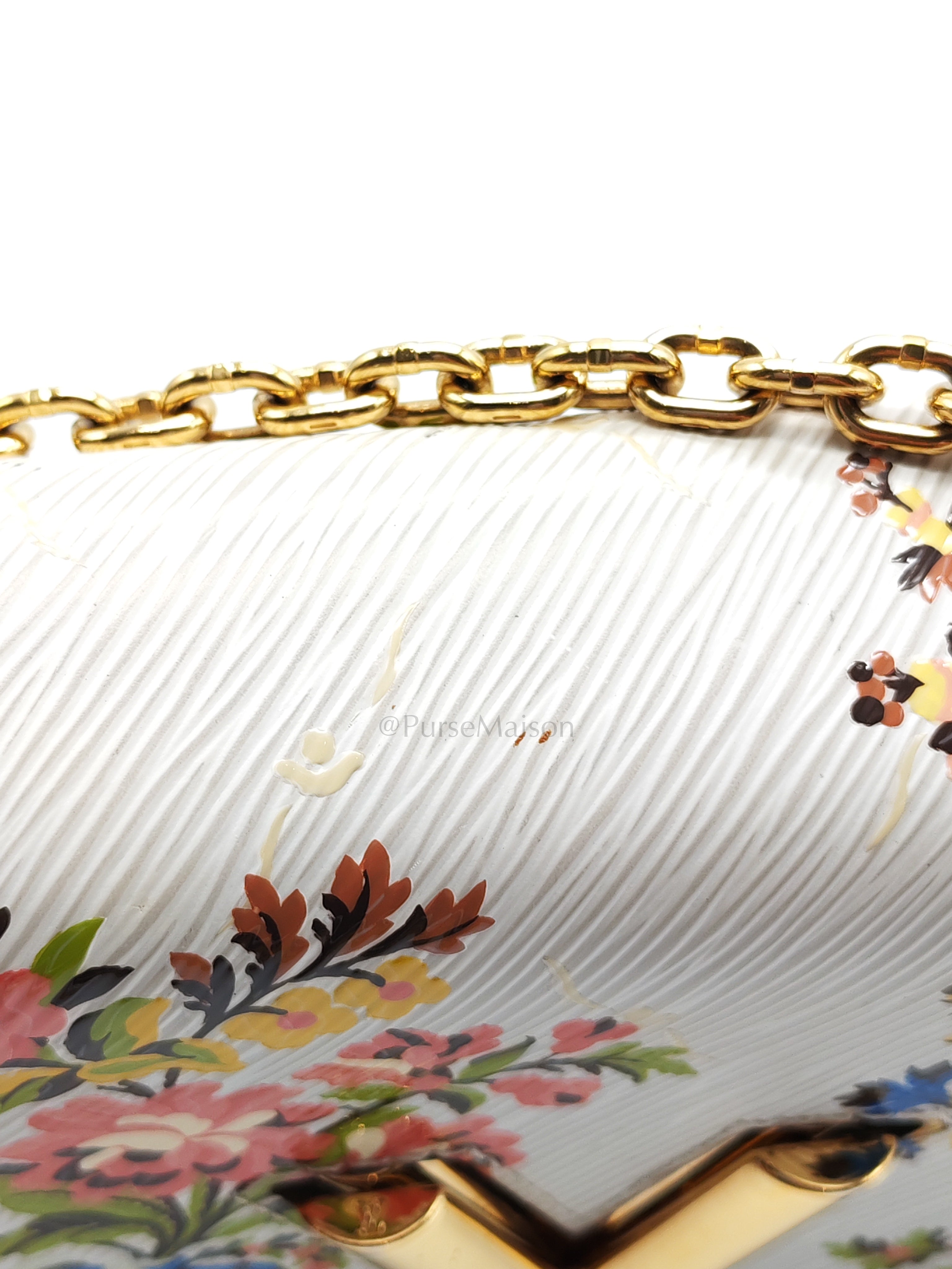 Twist Lock MM in White Romantic Blossom Epi Leather & Gold Hardware (Date Code: SR0138)