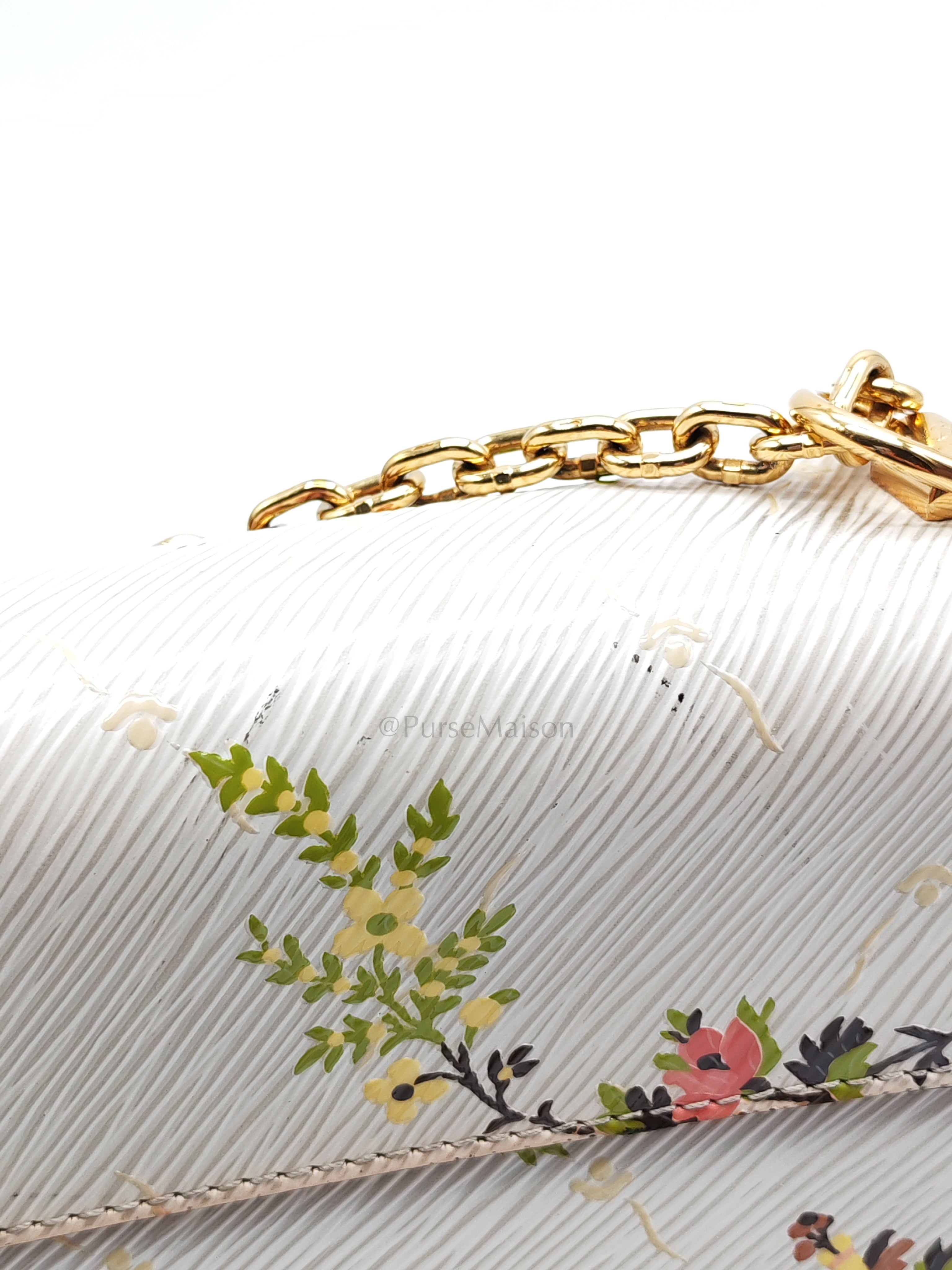 Twist Lock MM in White Romantic Blossom Epi Leather & Gold Hardware (Date Code: SR0138)