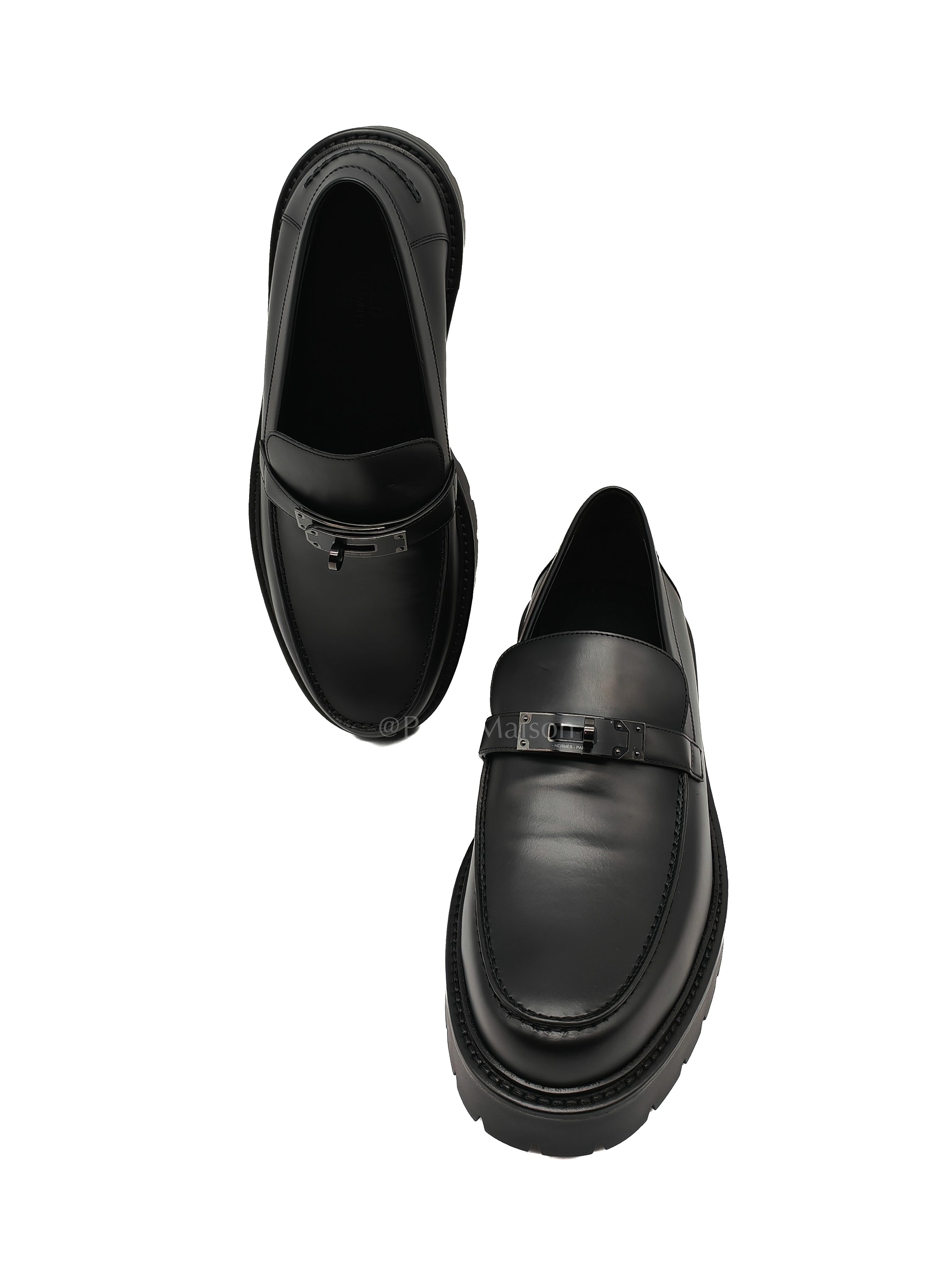 Kelly Loafers in Black Size 42 EU (27cm) Stamp W (2024)