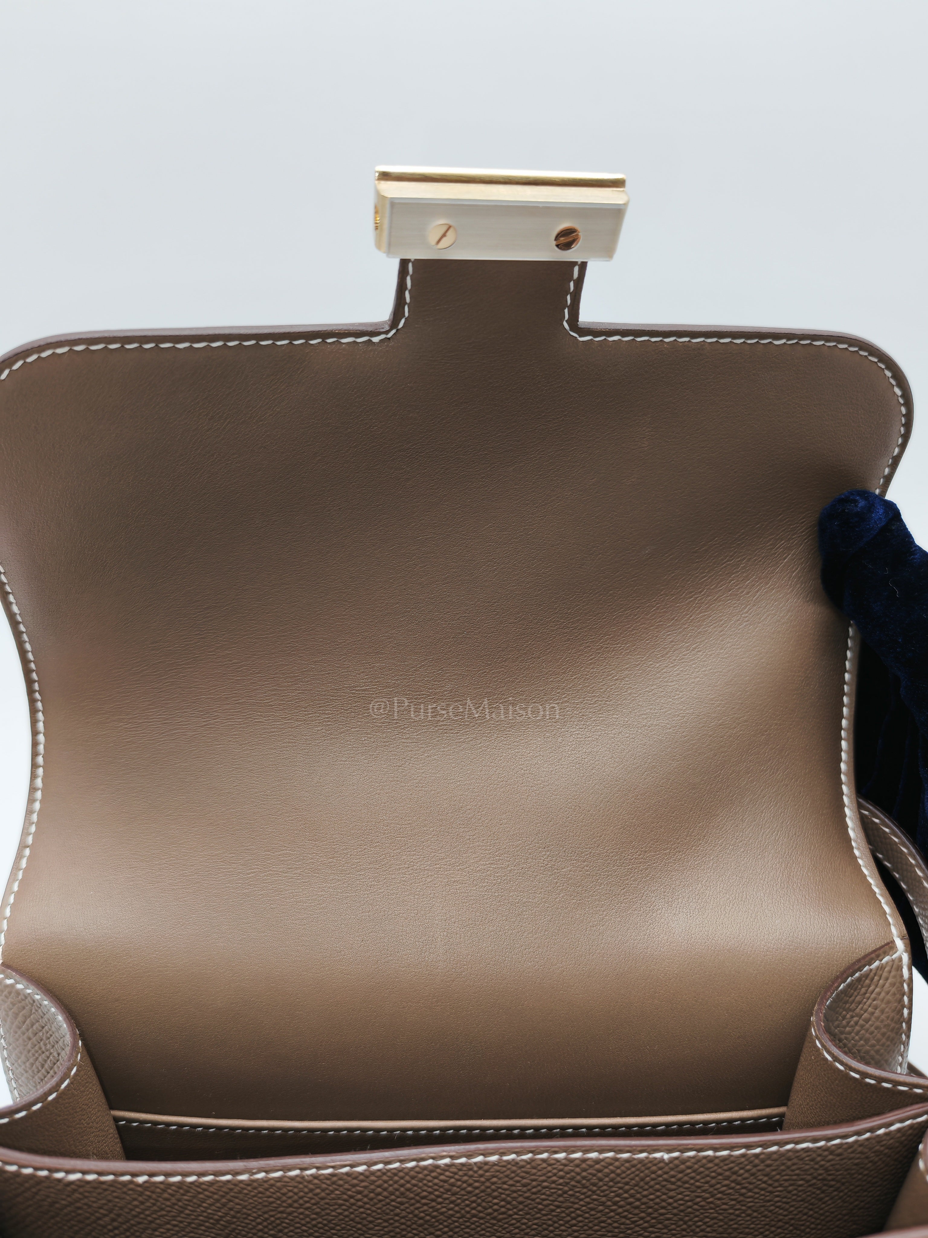 Constance 18 Etoupe in Epsom Leather and Brushed Gold Hardware Stamp K (2025)