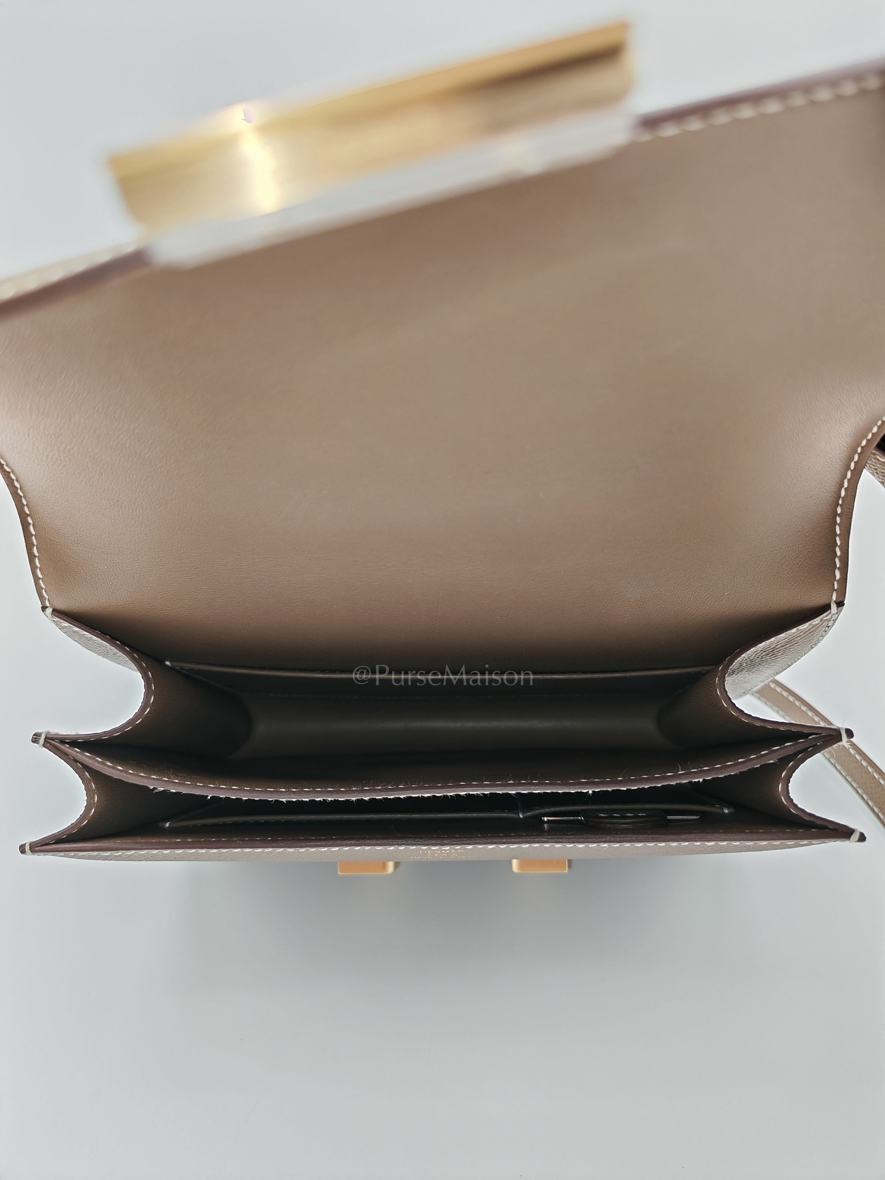 Constance 18 Etoupe in Epsom Leather and Brushed Gold Hardware Stamp K (2025)
