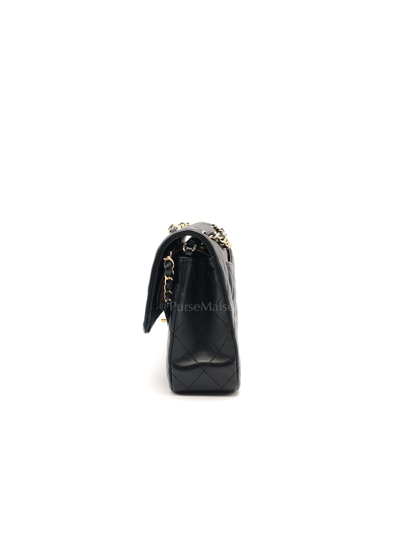 Classic Double Flap Medium in Black Quilted Lambskin Leather & Gold Hardware Microchip