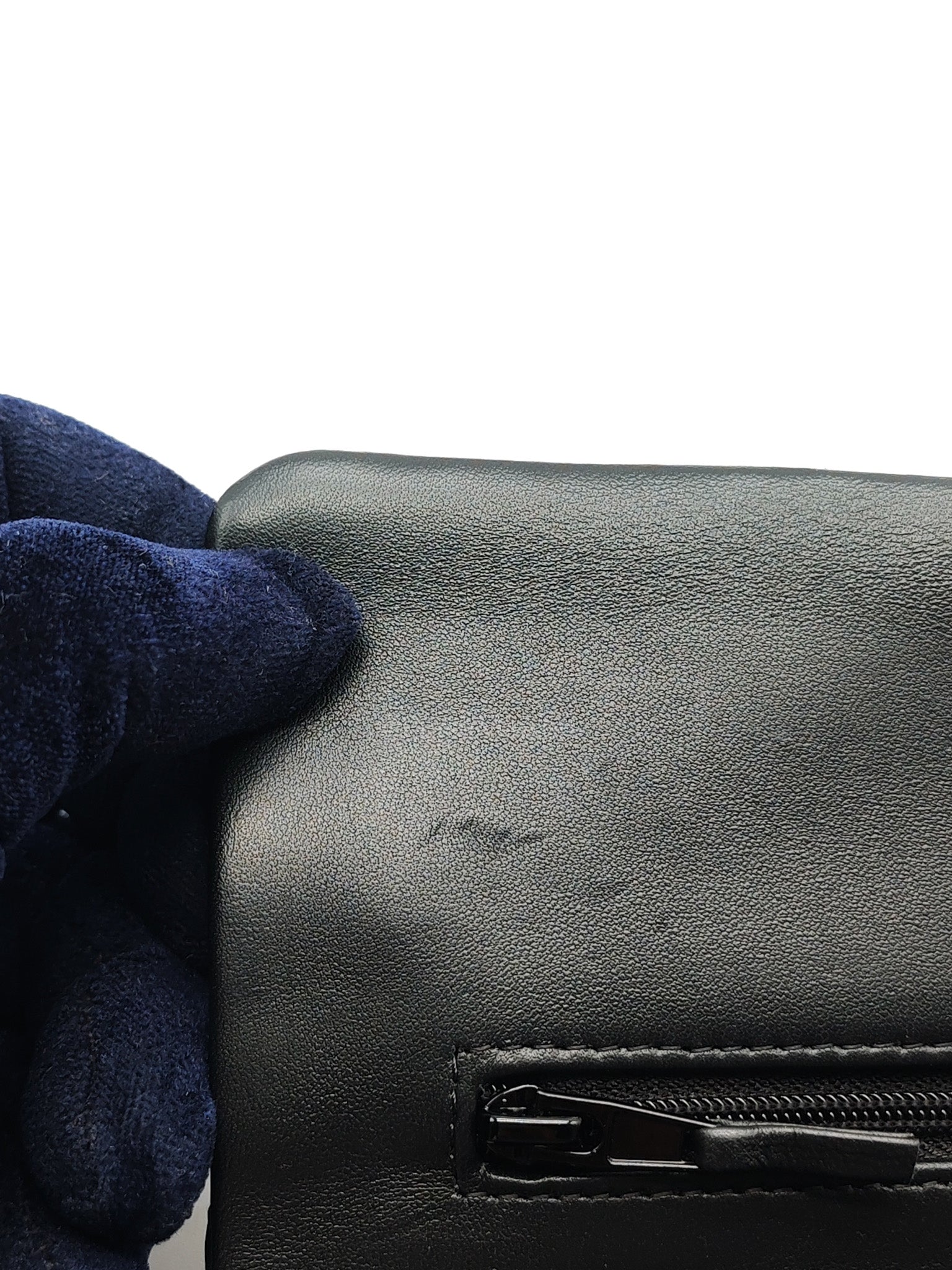 Classic Double Flap Medium in Black Quilted Lambskin Leather & Gold Hardware Microchip