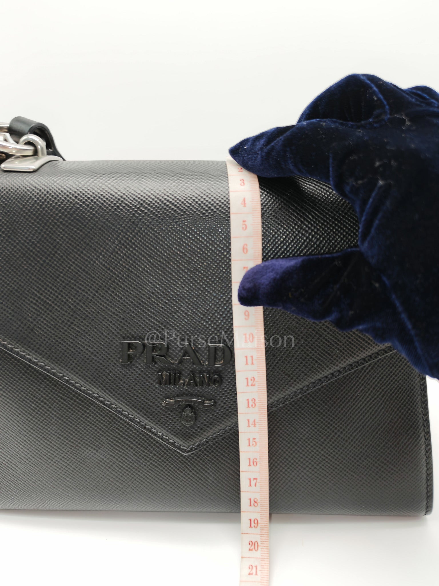 Cuir Monochrome Envelope Flap Shoulder Bag in Black Calfskin Leather & Ruthenium Hardware