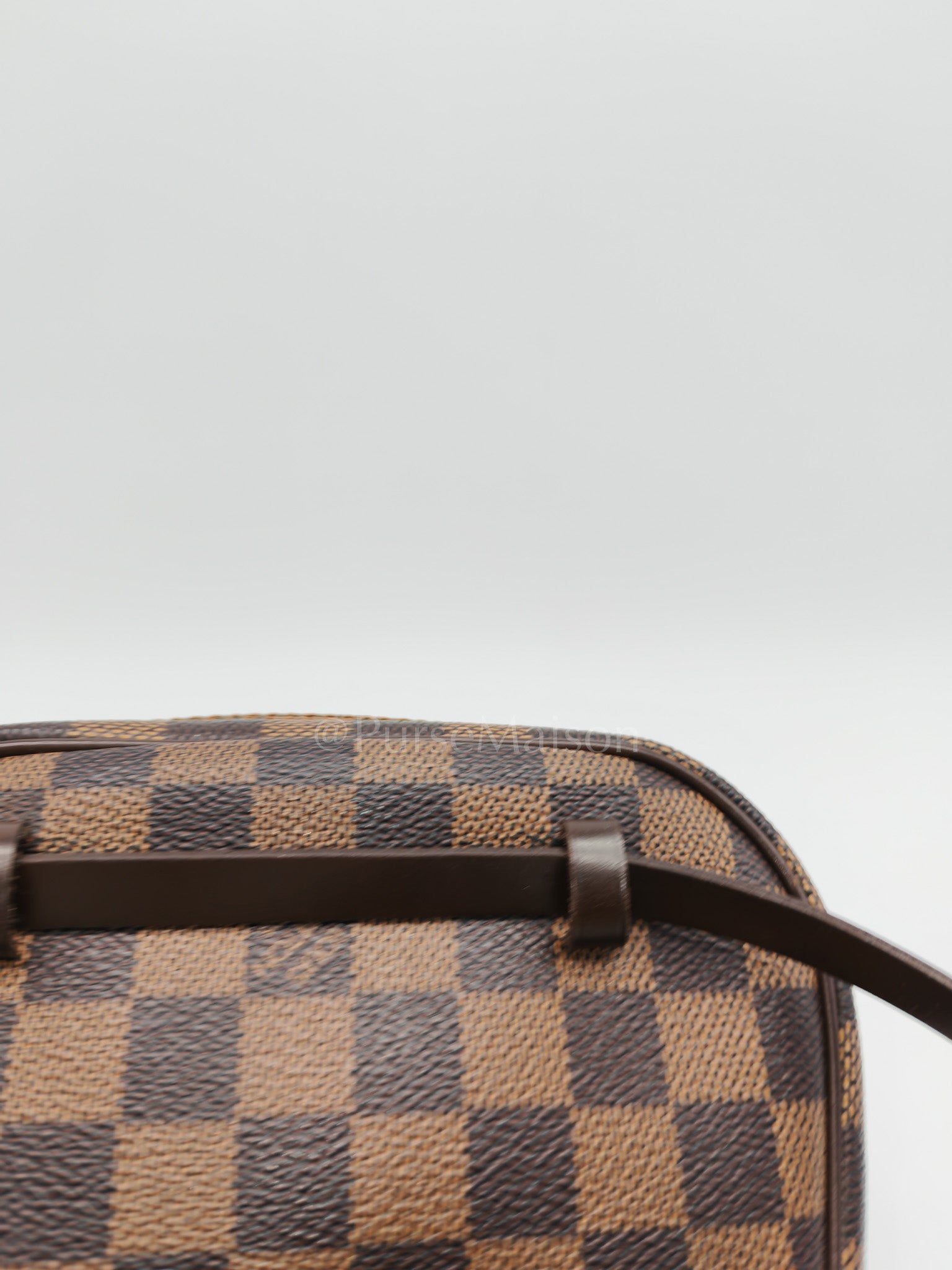 Pochette Ipanema in Damier Ebene Canvas and Gold Hardware (Datecode: FL0063)