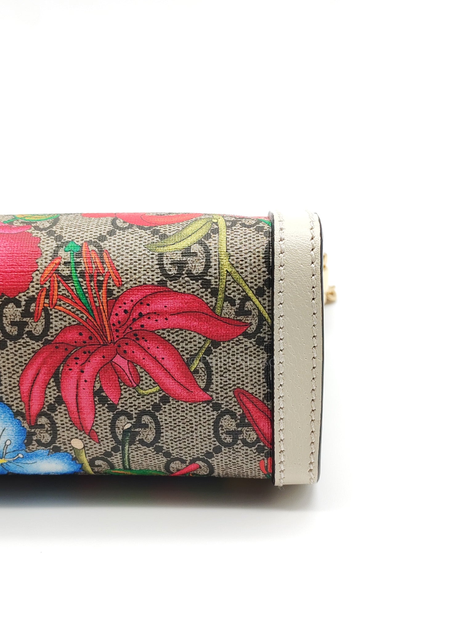 Ophidia Chain Shoulder Bag in GG Flora Coated Canvas & Gold Hardware