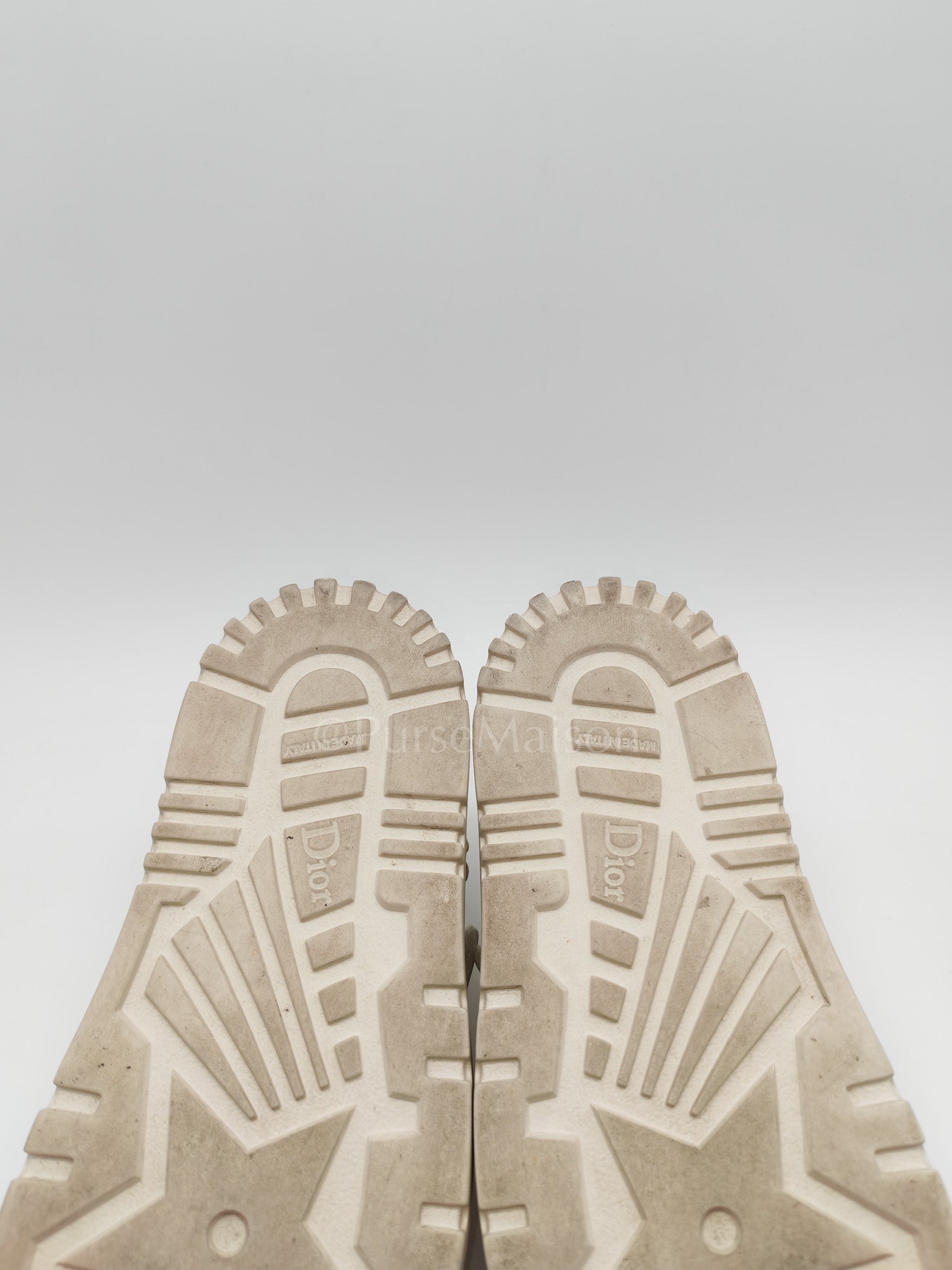 Diorack Sandals in White Lambskin Leather & Gold Hardware Size 36 EU (23cm)
