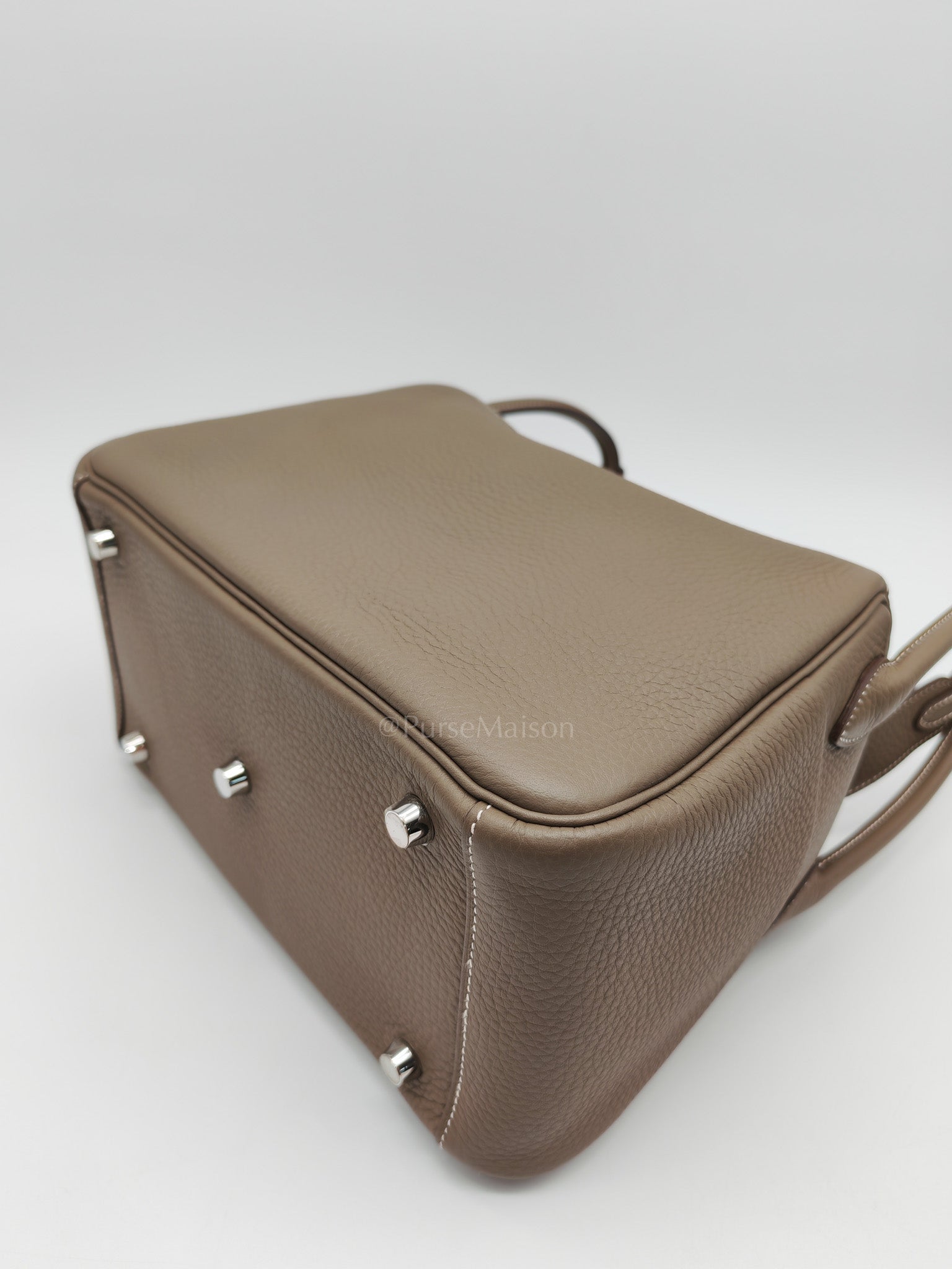 Lindy 26 in Etoupe Clemence Leather & Palladium Hardware Stamp W(2024)