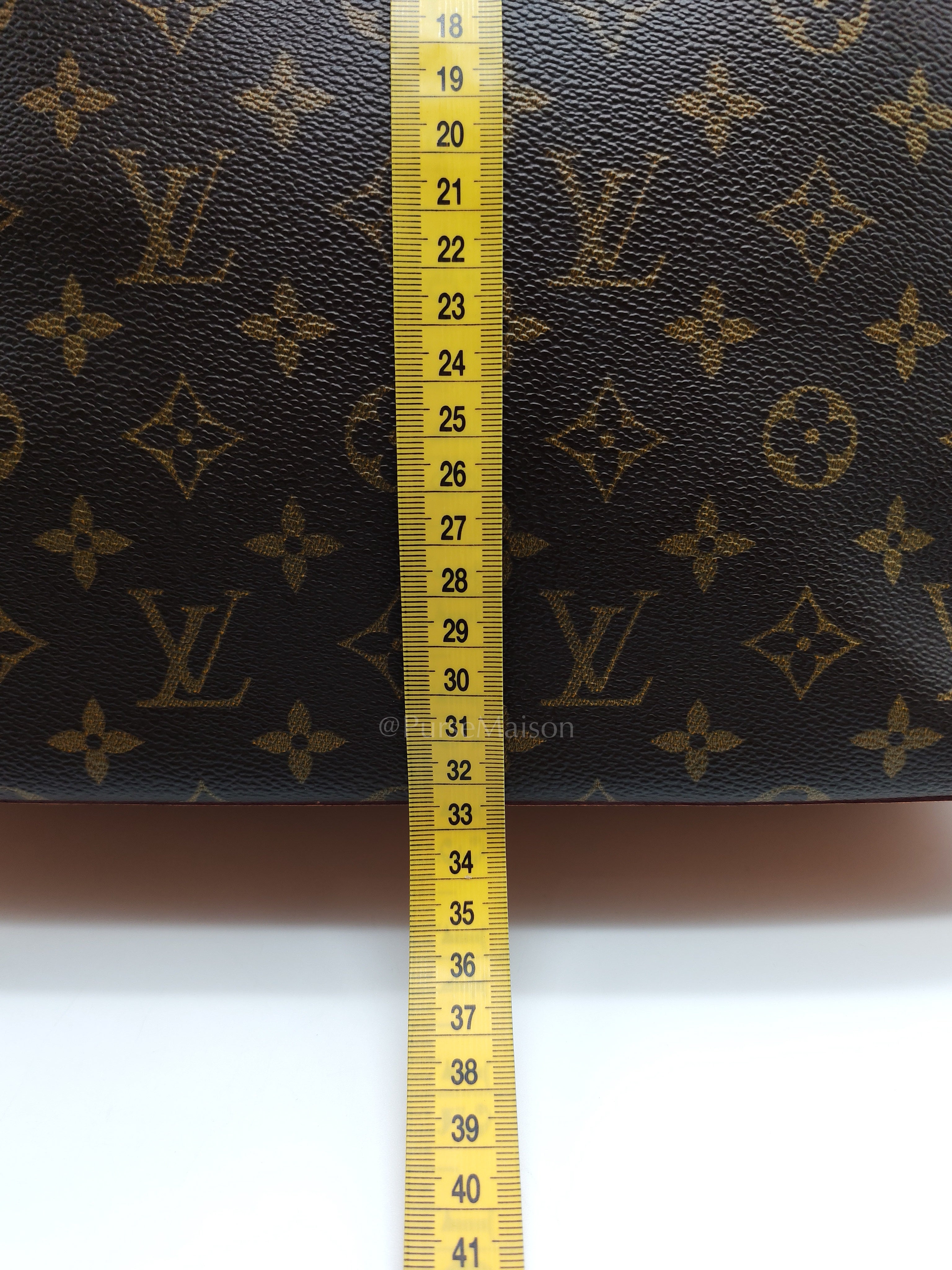 Cabas Mezzo Tote Bag in Monogram Canvas & Gold Hardware (DateCode: TH0052) | Purse Maison Luxury Bags Shop