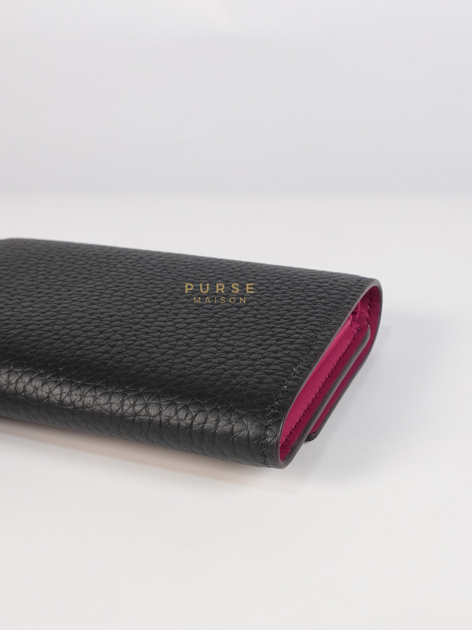 Capuccines Wallet in Black Taurillon Leather Microchip | Purse Maison Luxury Bags Shop