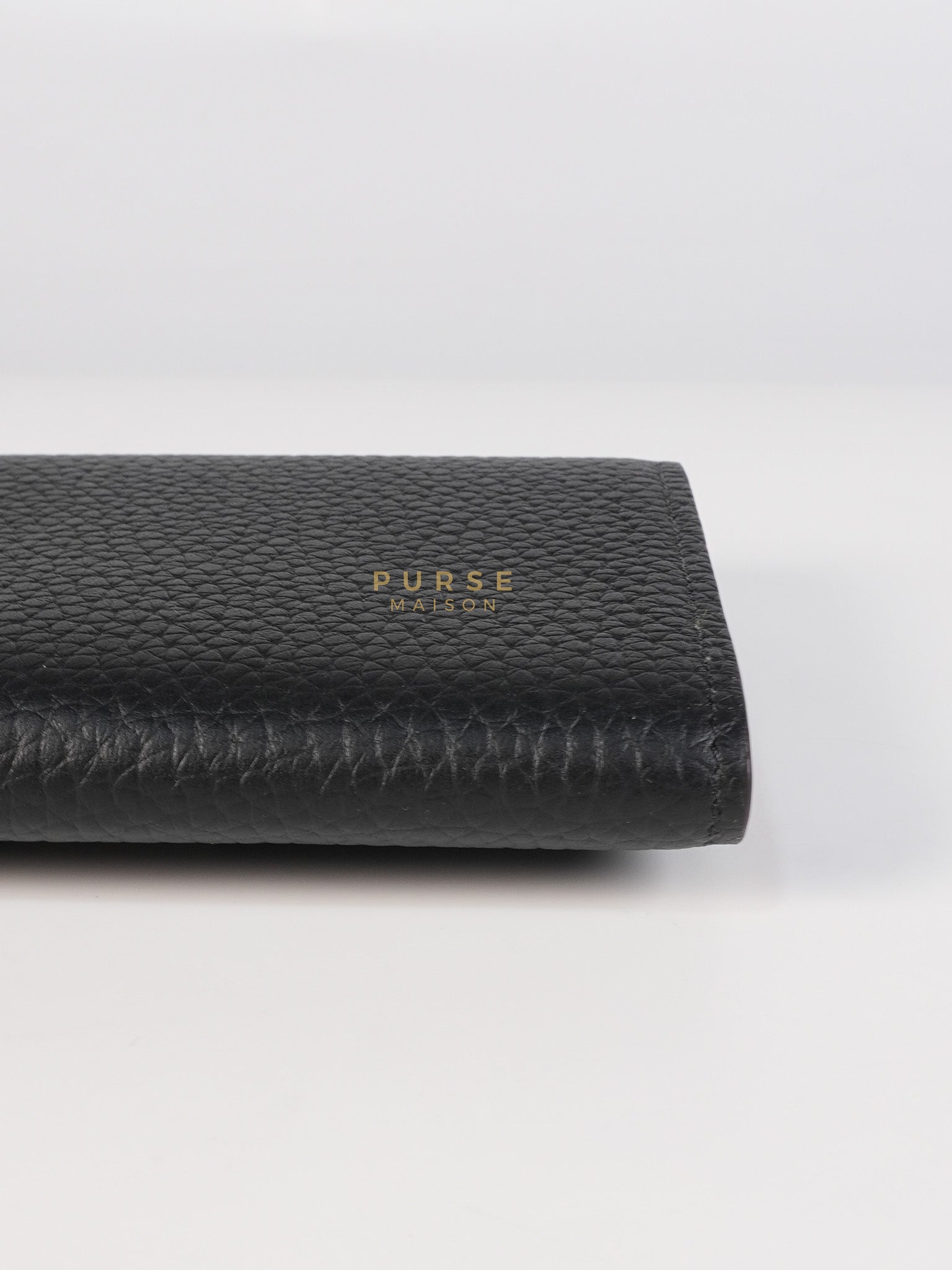Capuccines Wallet in Black Taurillon Leather Microchip | Purse Maison Luxury Bags Shop