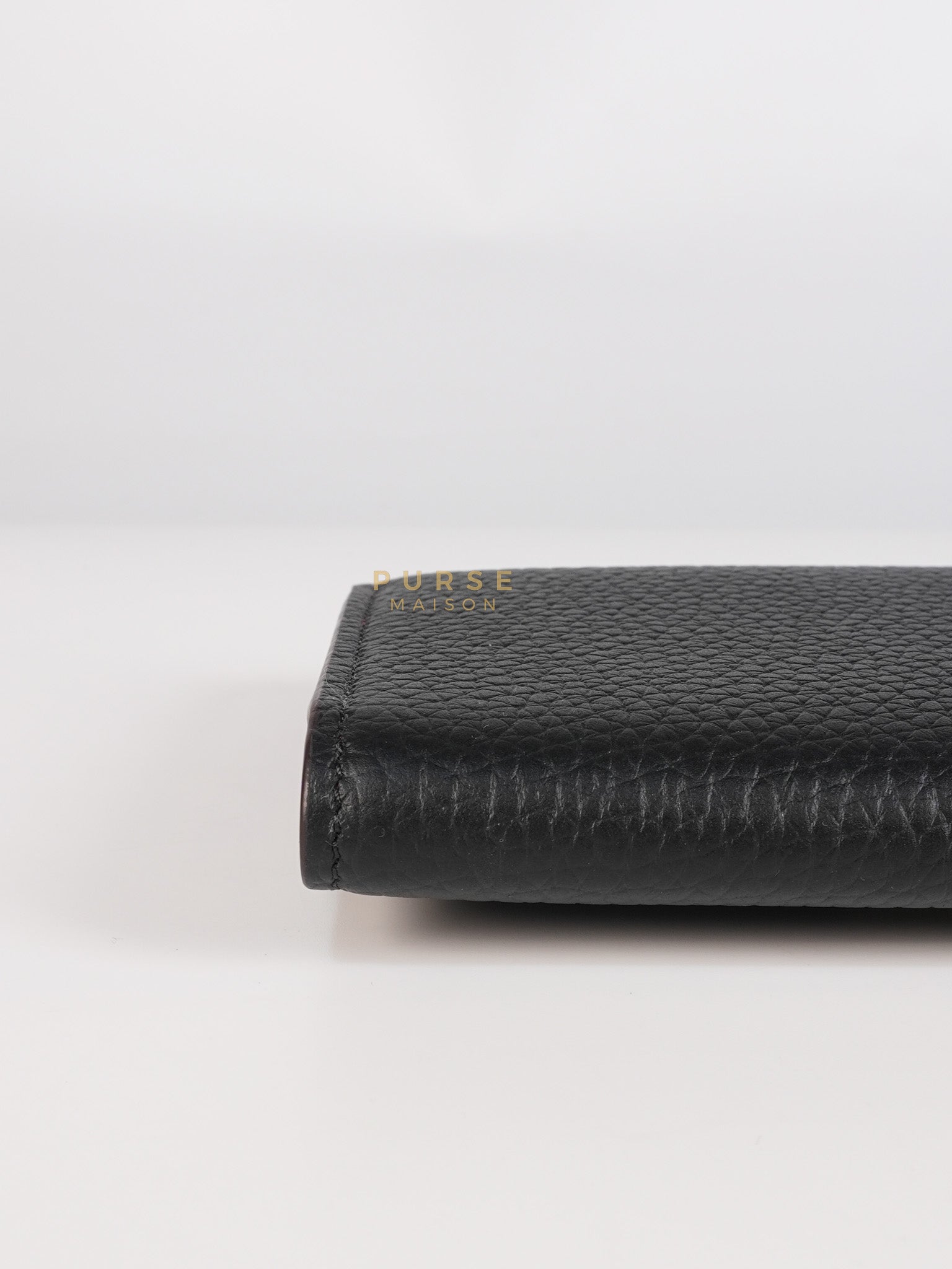 Capuccines Wallet in Black Taurillon Leather Microchip | Purse Maison Luxury Bags Shop