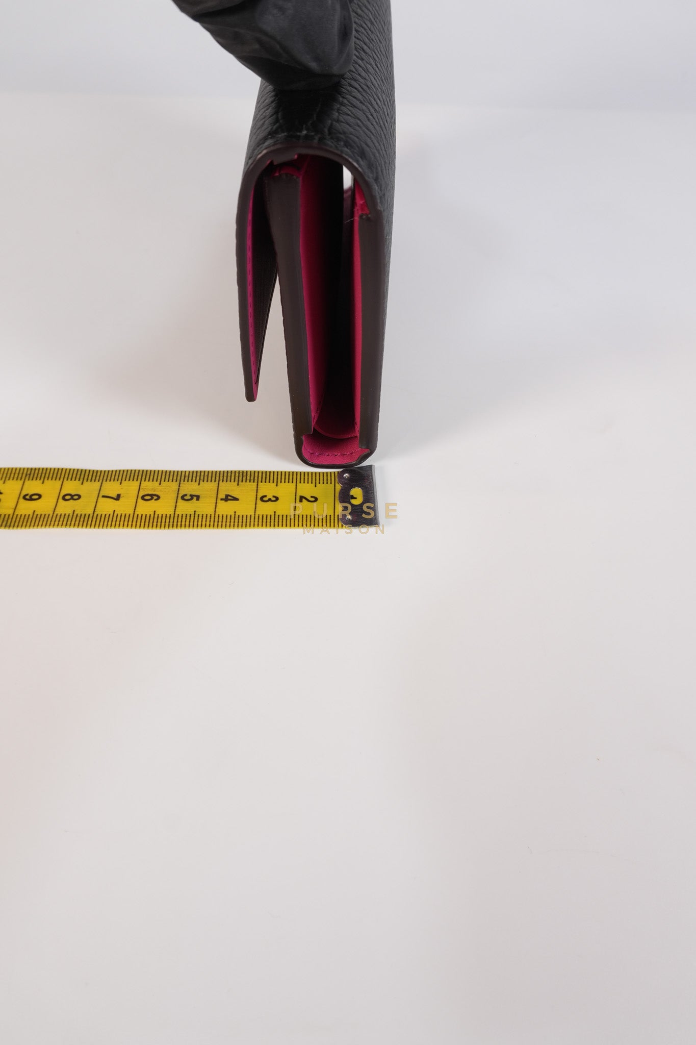 Capuccines Wallet in Black Taurillon Leather Microchip | Purse Maison Luxury Bags Shop