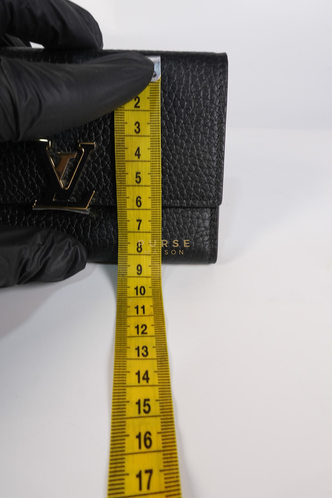 Capuccines Wallet in Black Taurillon Leather Microchip | Purse Maison Luxury Bags Shop