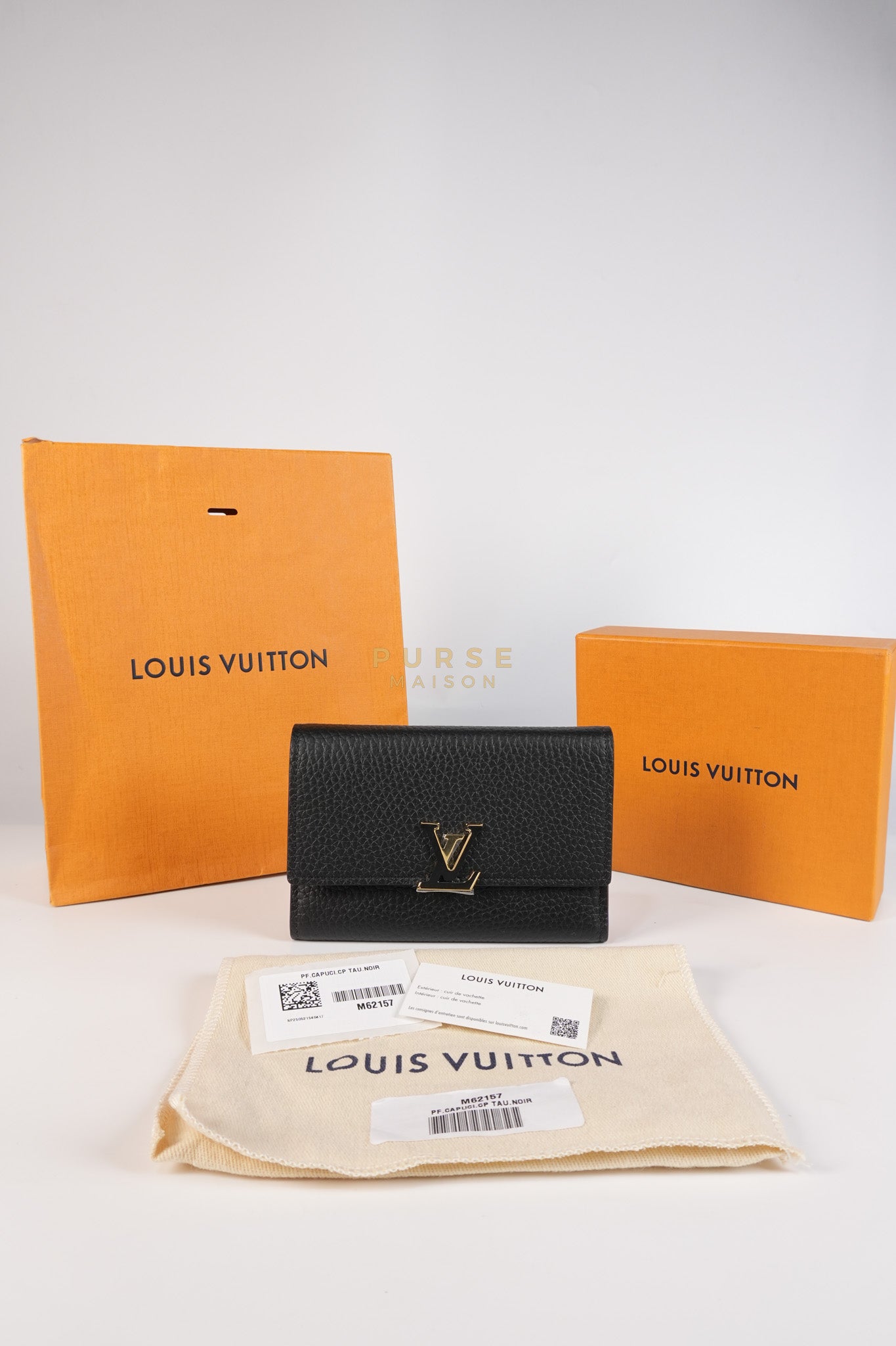 Capuccines Wallet in Black Taurillon Leather Microchip | Purse Maison Luxury Bags Shop