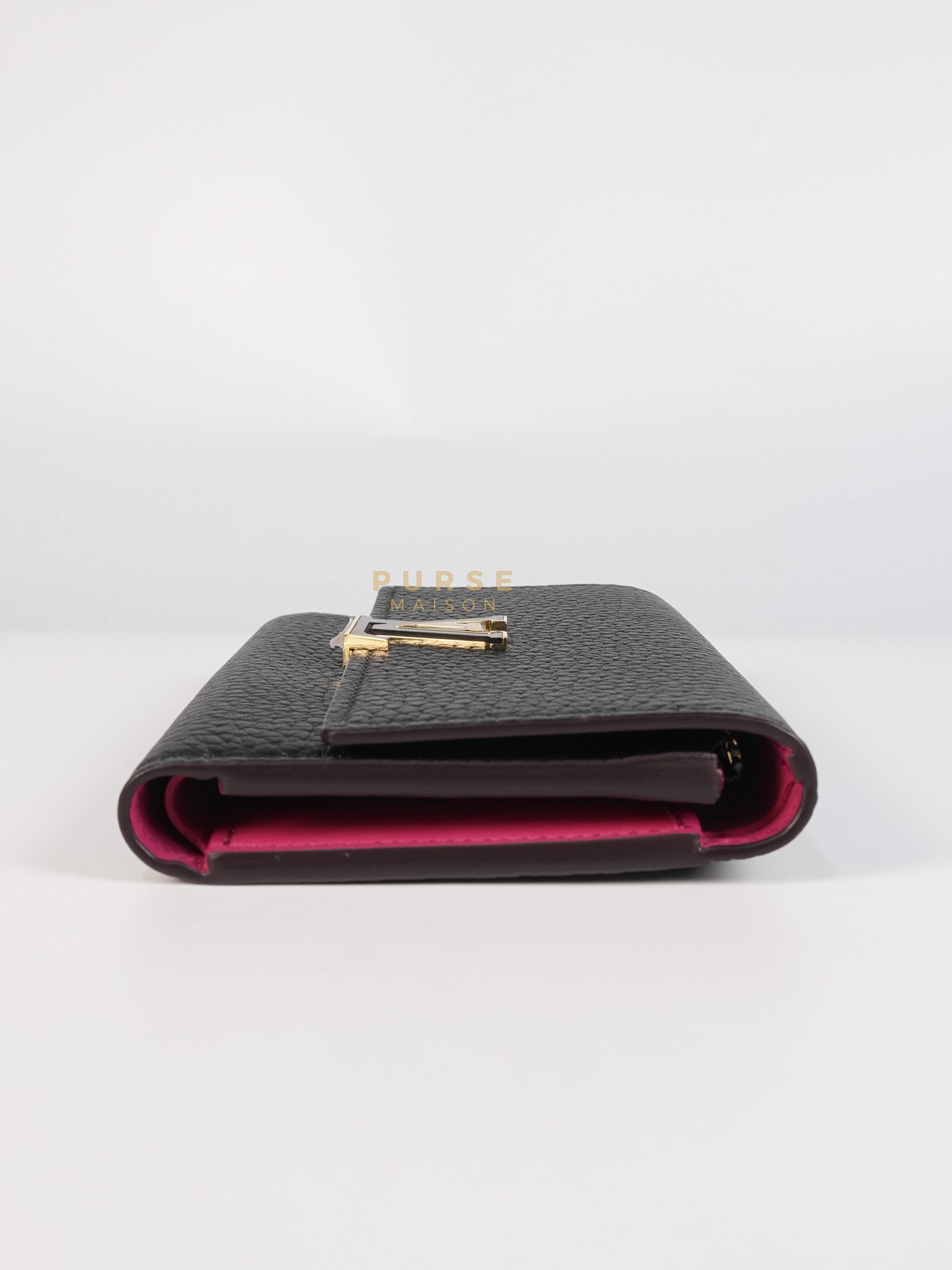 Capuccines Wallet in Black Taurillon Leather Microchip | Purse Maison Luxury Bags Shop