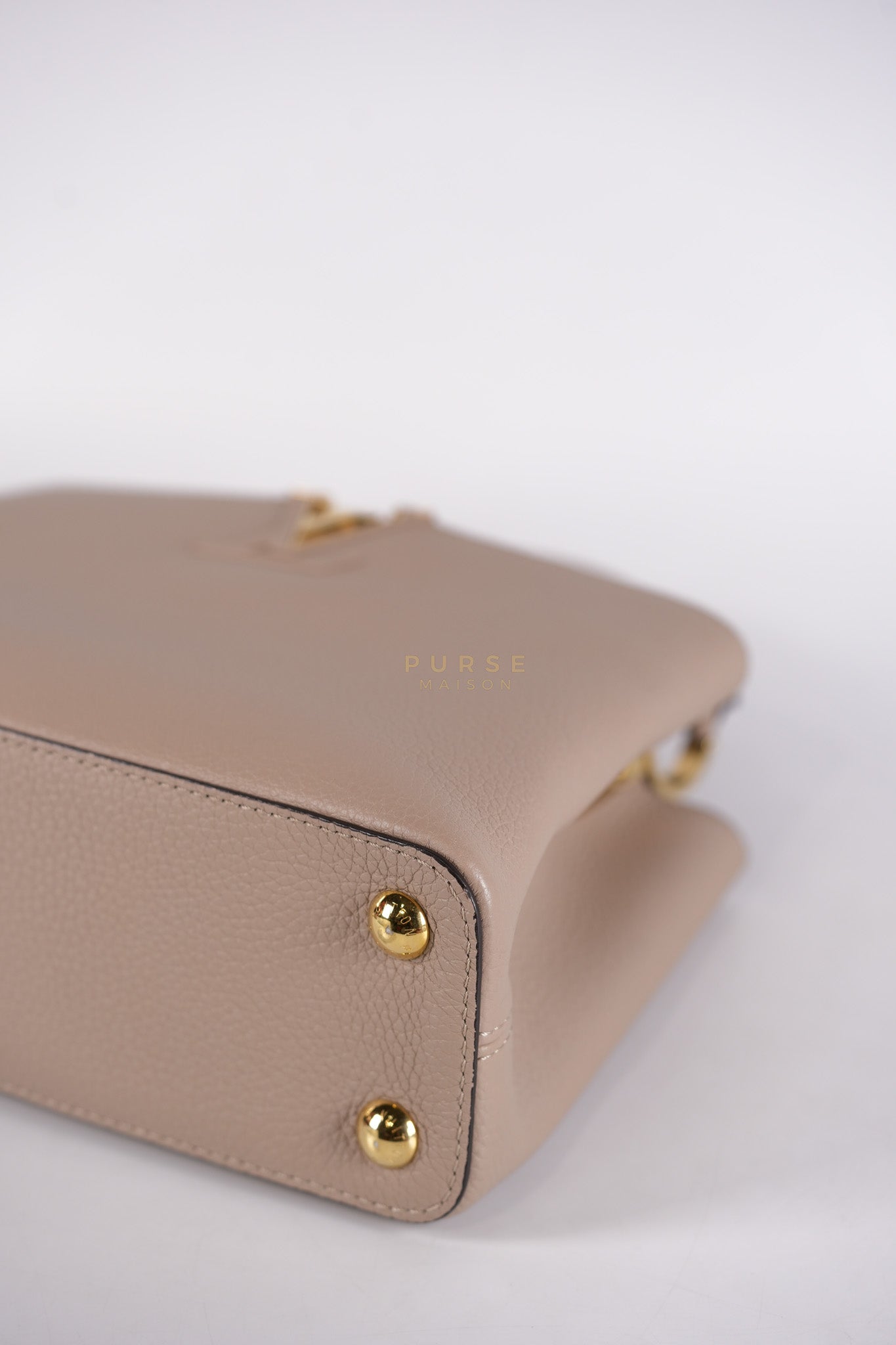 Capucines BB in Galet Taurillon Calfskin Leather (Microchip) | Purse Maison Luxury Bags Shop