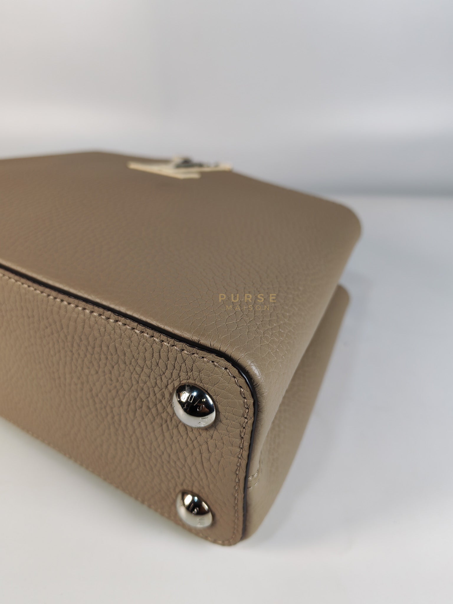 Capucines BB in Galet/Himalayan Top Handle Taurillon Leather | Purse Maison Luxury Bags Shop