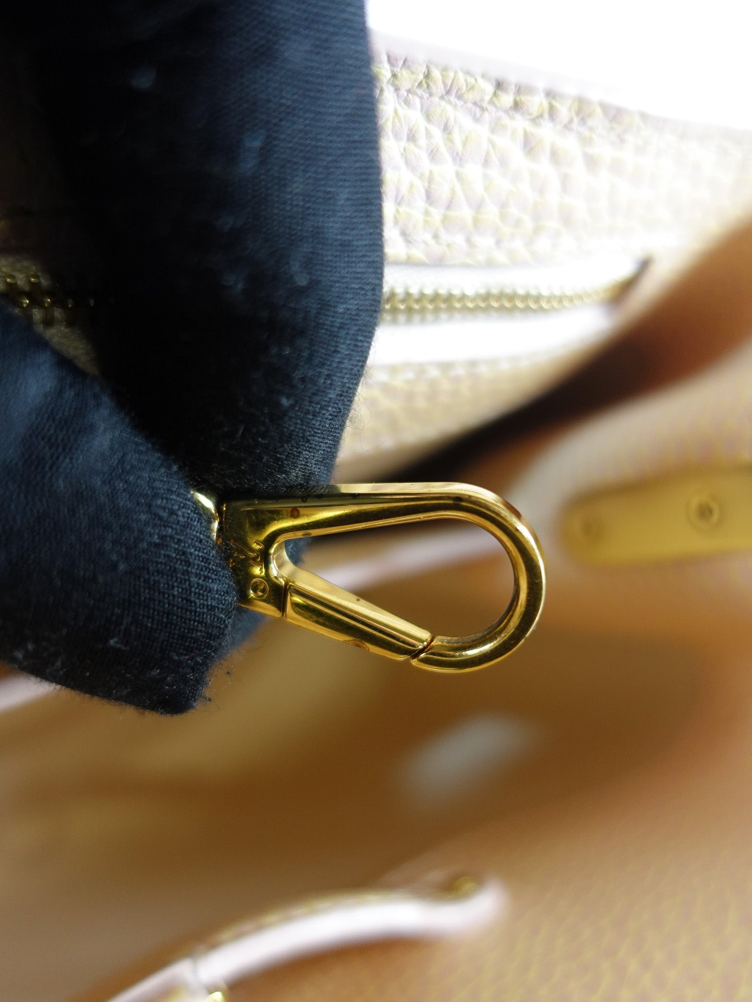 Capucines BB in Peach Mother of Pearl Taurillon Leather | Purse Maison Luxury Bags Shop