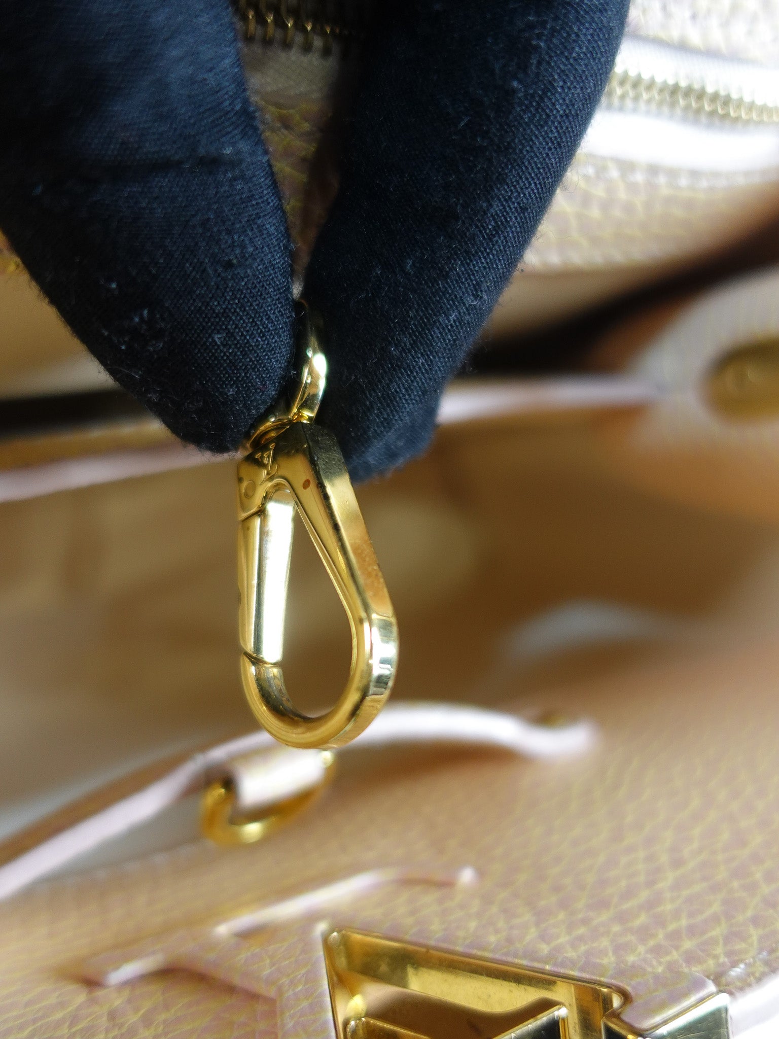 Capucines BB in Peach Mother of Pearl Taurillon Leather | Purse Maison Luxury Bags Shop