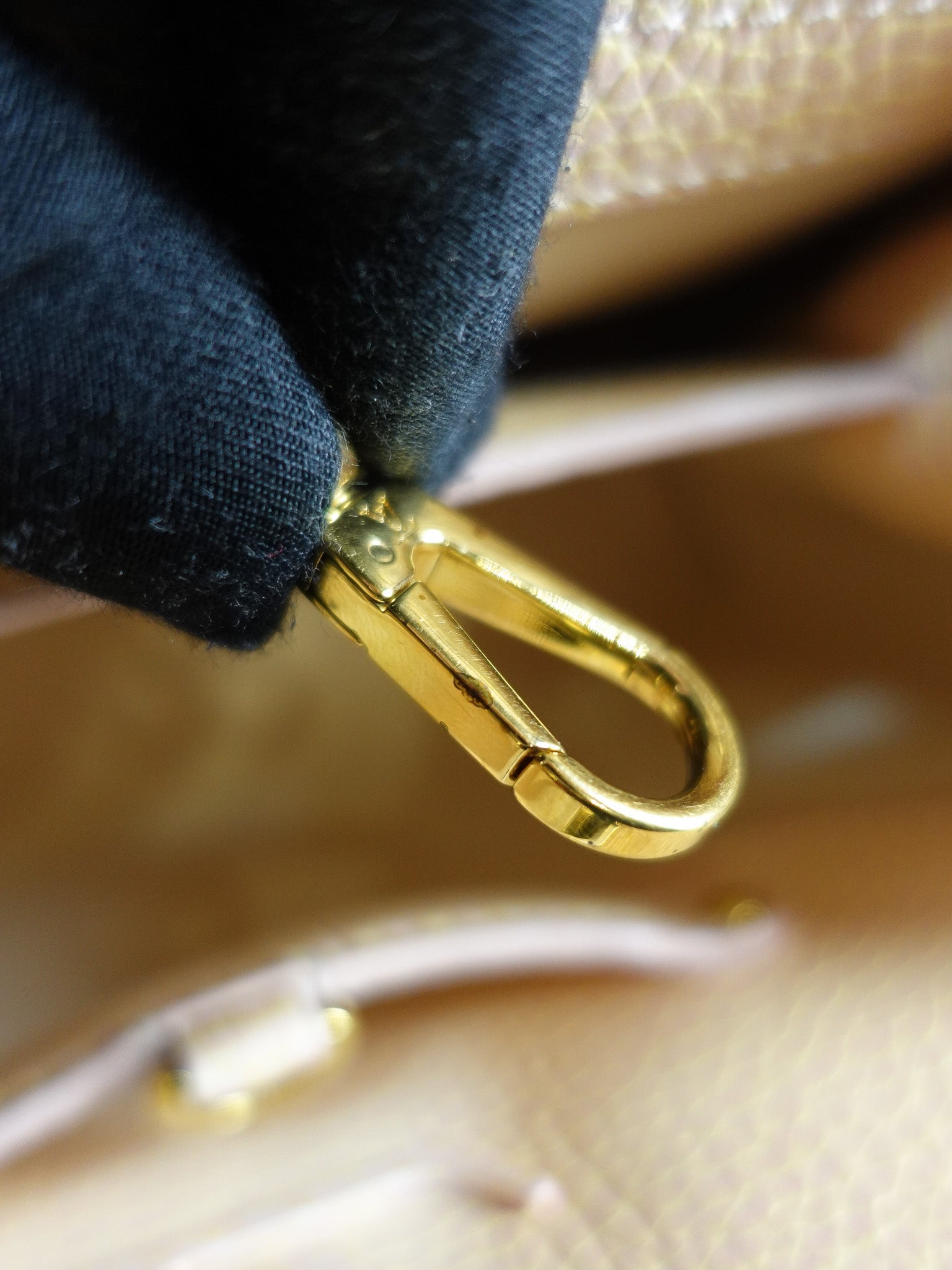 Capucines BB in Peach Mother of Pearl Taurillon Leather | Purse Maison Luxury Bags Shop