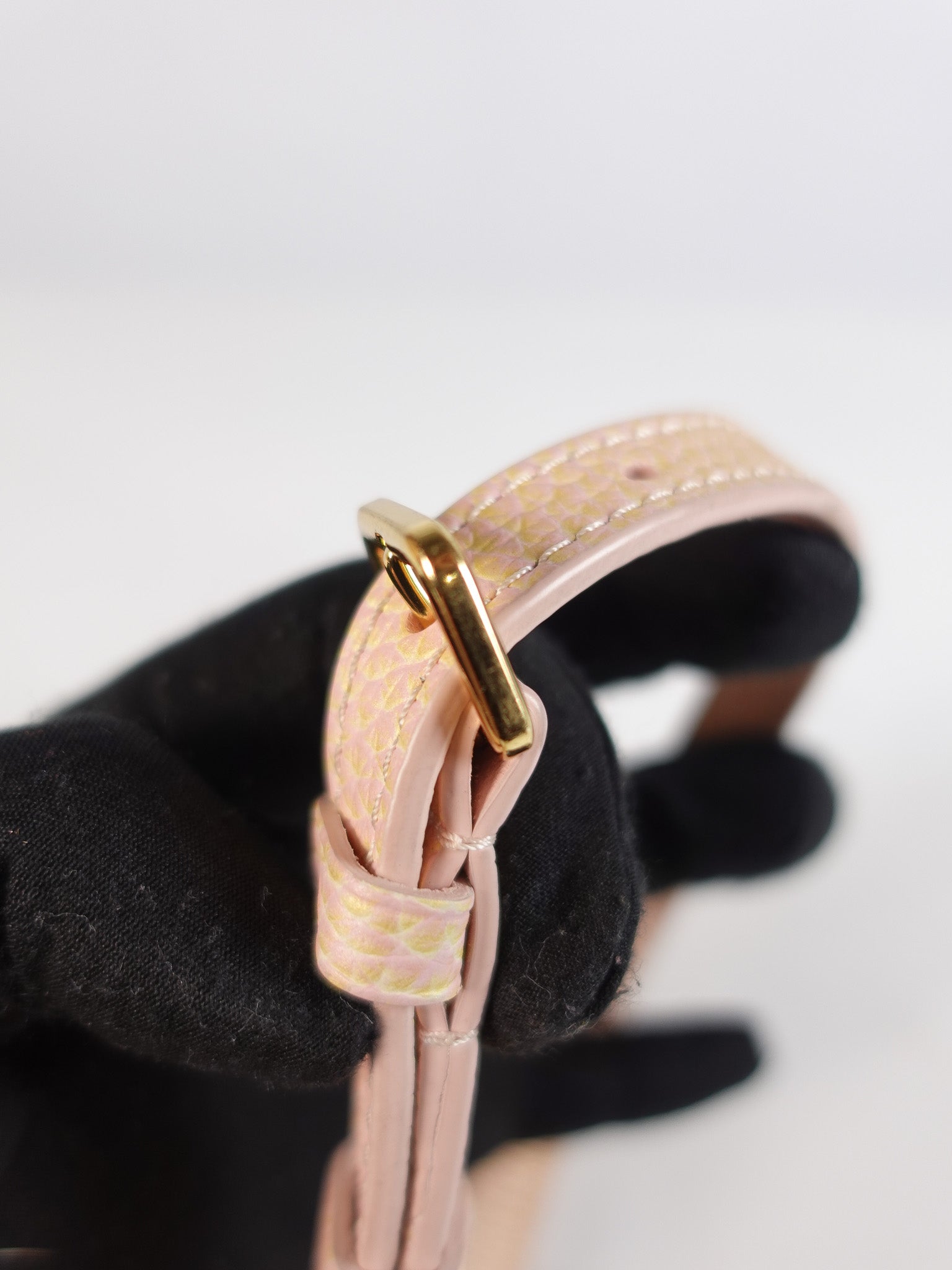 Capucines BB in Peach Mother of Pearl Taurillon Leather | Purse Maison Luxury Bags Shop