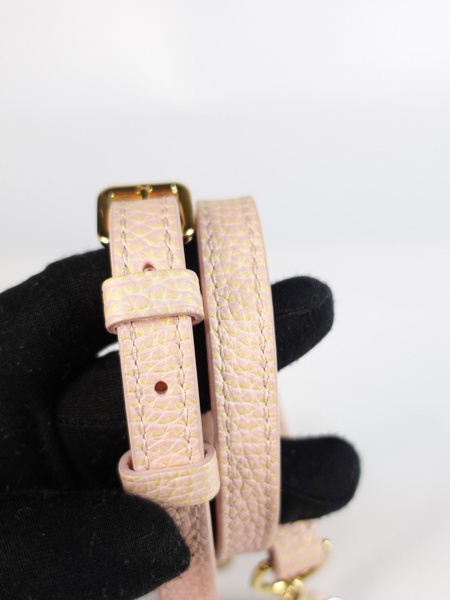 Capucines BB in Peach Mother of Pearl Taurillon Leather | Purse Maison Luxury Bags Shop