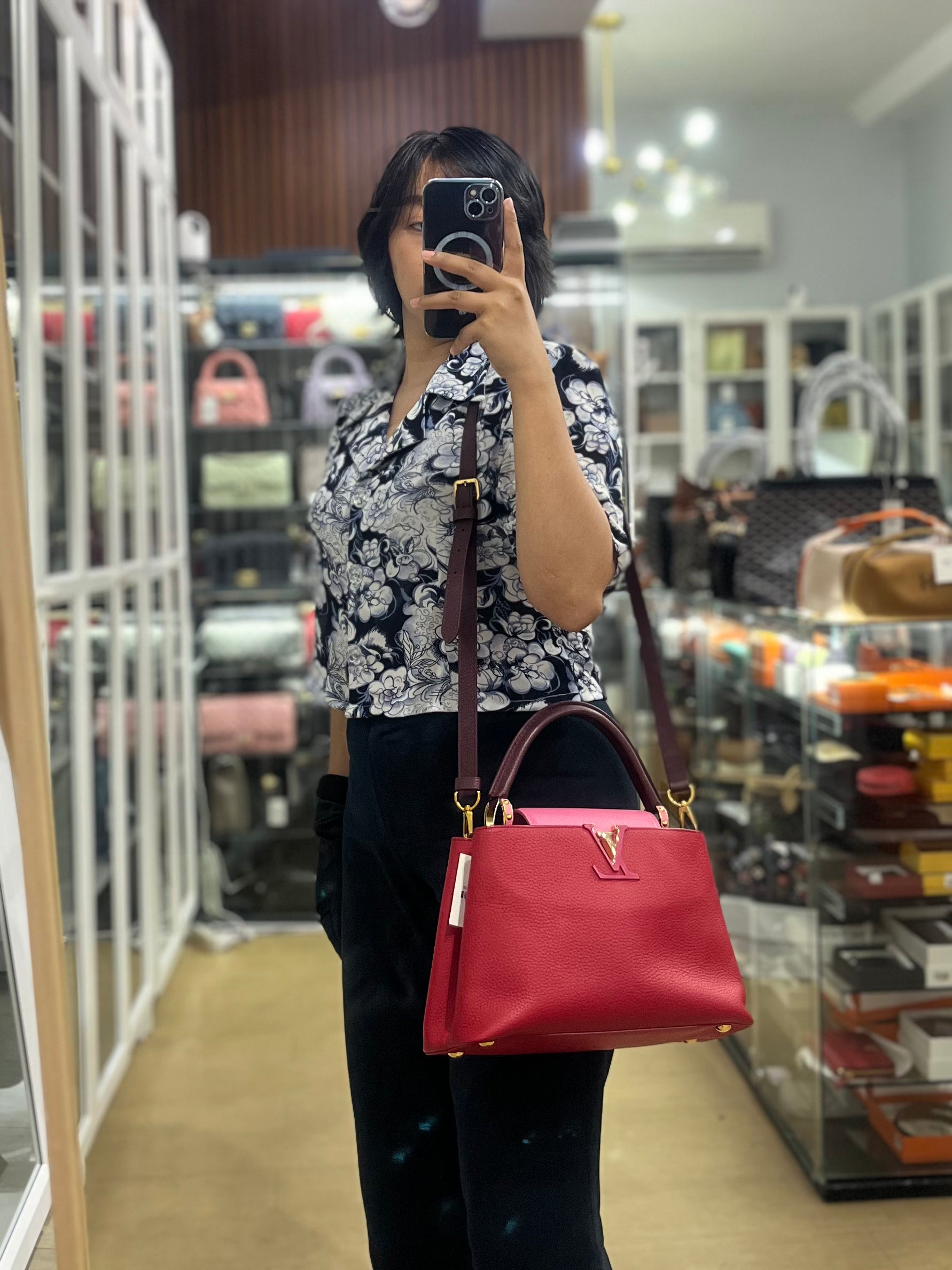 Capucines MM Tri-Color Shoulder Bag (Date Code: TR3107) | Purse Maison Luxury Bags Shop