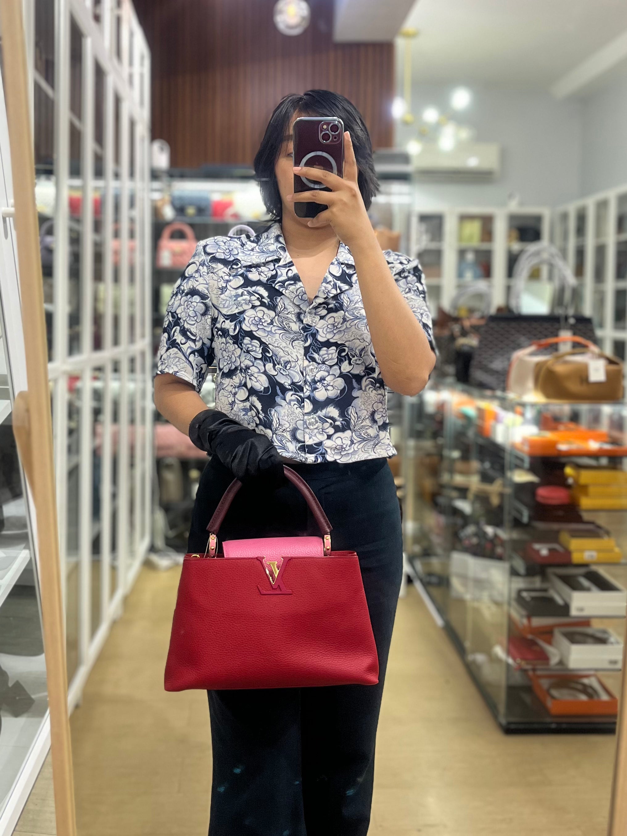 Capucines MM Tri-Color Shoulder Bag (Date Code: TR3107) | Purse Maison Luxury Bags Shop