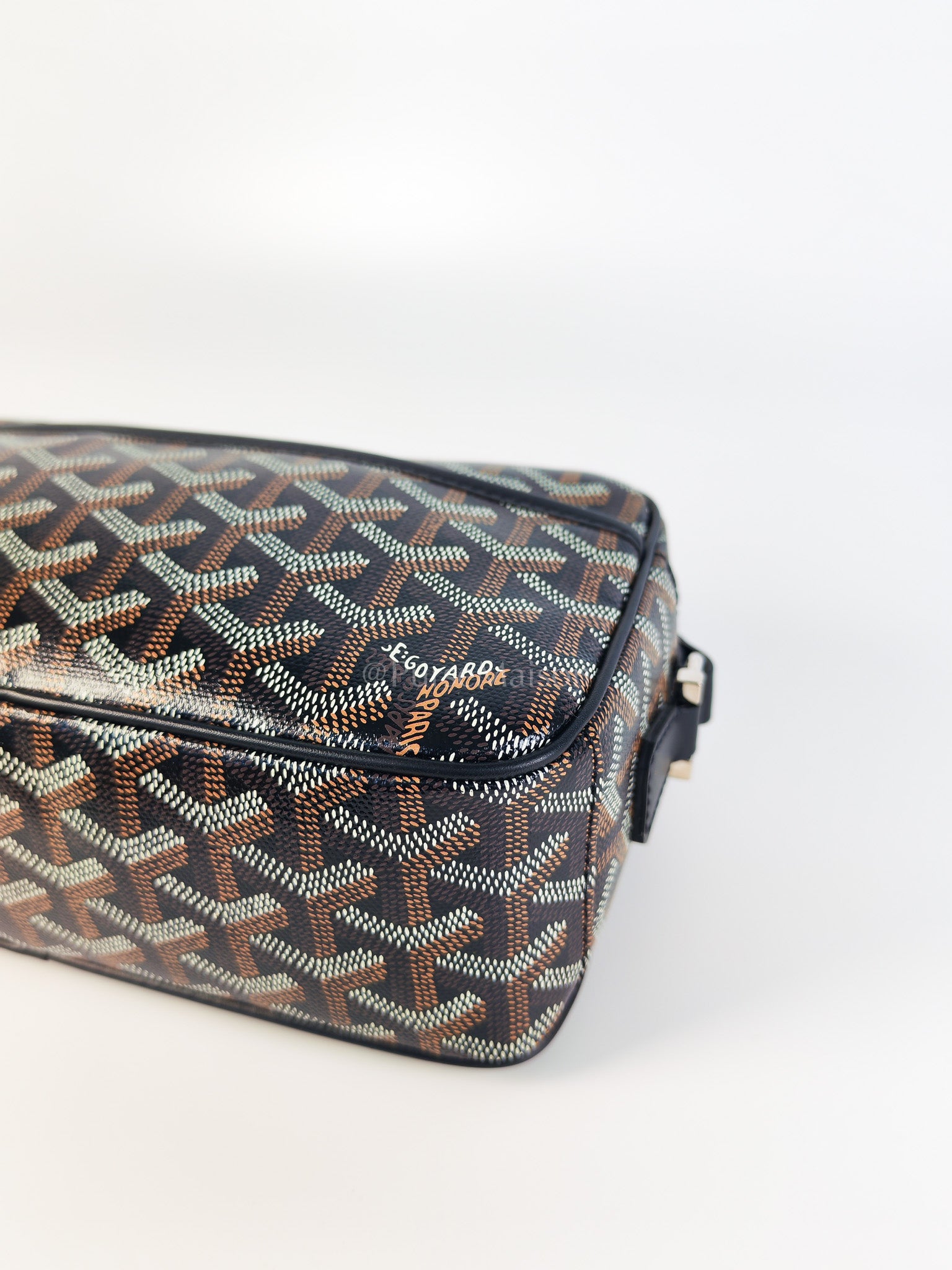 Capvert in Black/Noir Goyardine Canvas | Purse Maison Luxury Bags Shop