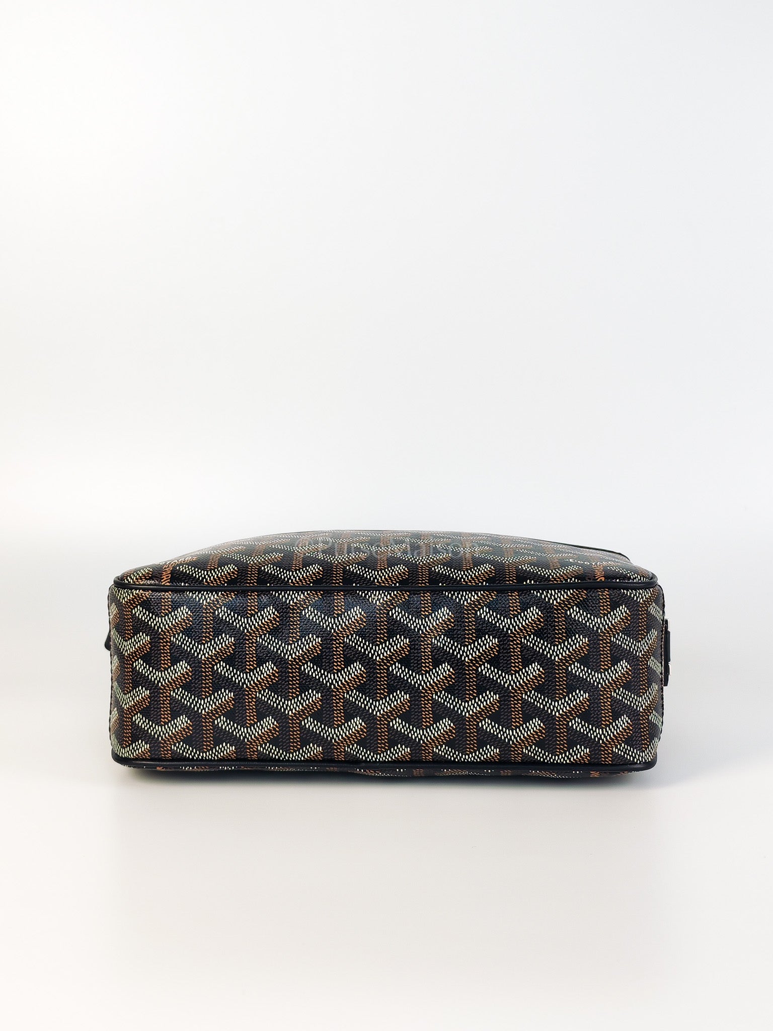 Capvert in Black/Noir Goyardine Canvas | Purse Maison Luxury Bags Shop