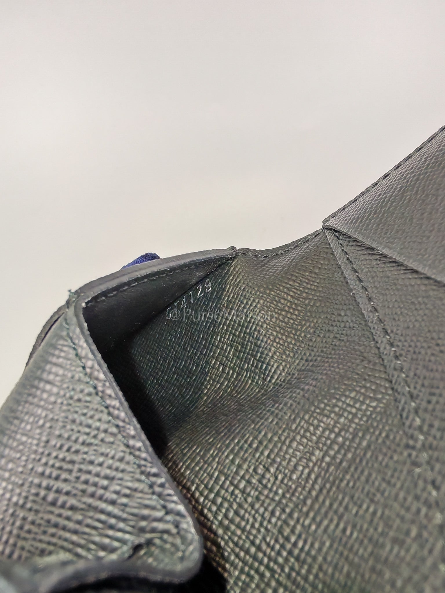 Card Holder in Black Epi Leather (Date code: CT4129) | Purse Maison Luxury Bags Shop